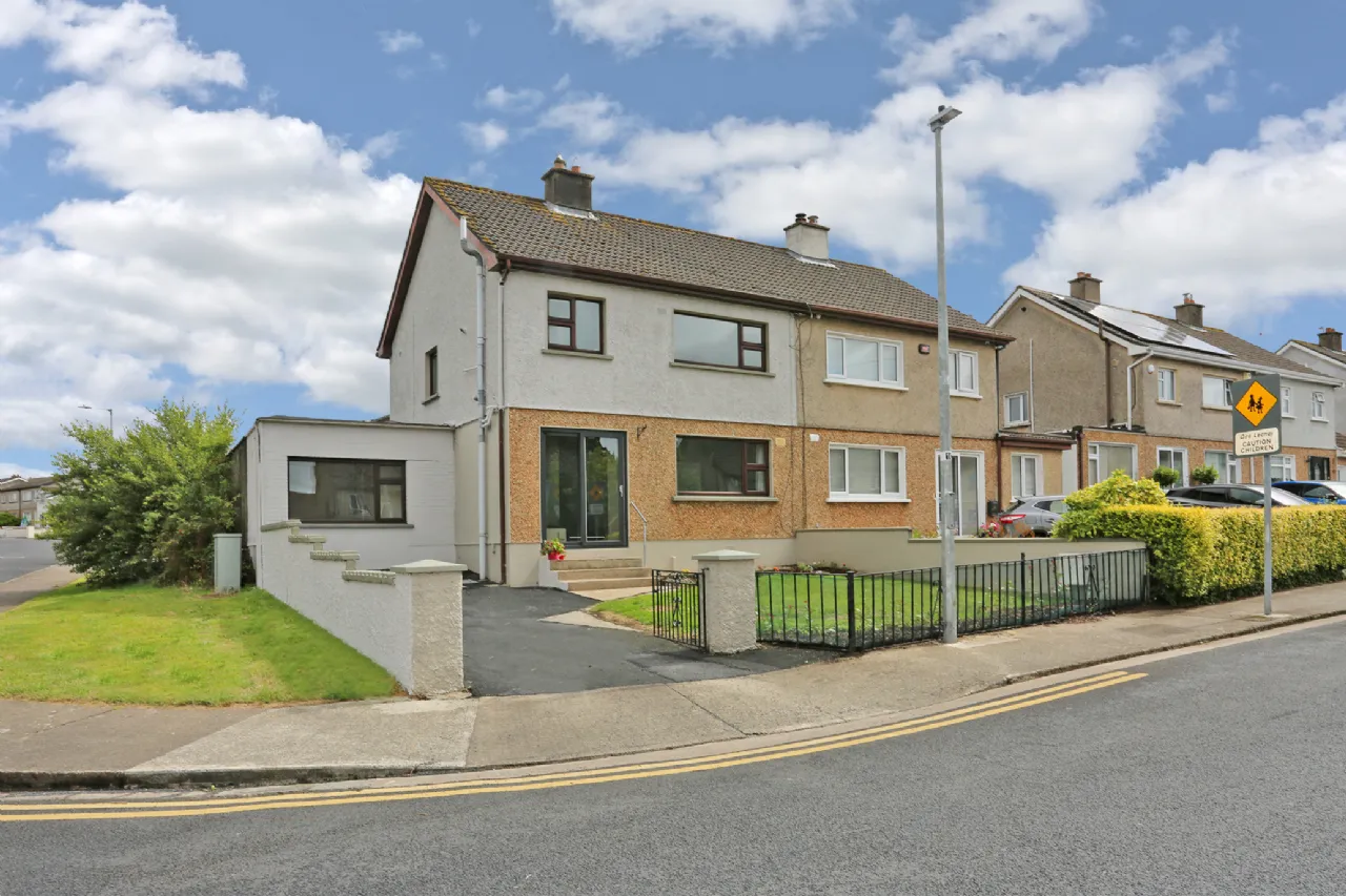 Photo of 23 Dooneen Road, Woodview Park, Limerick, V94 NX4N