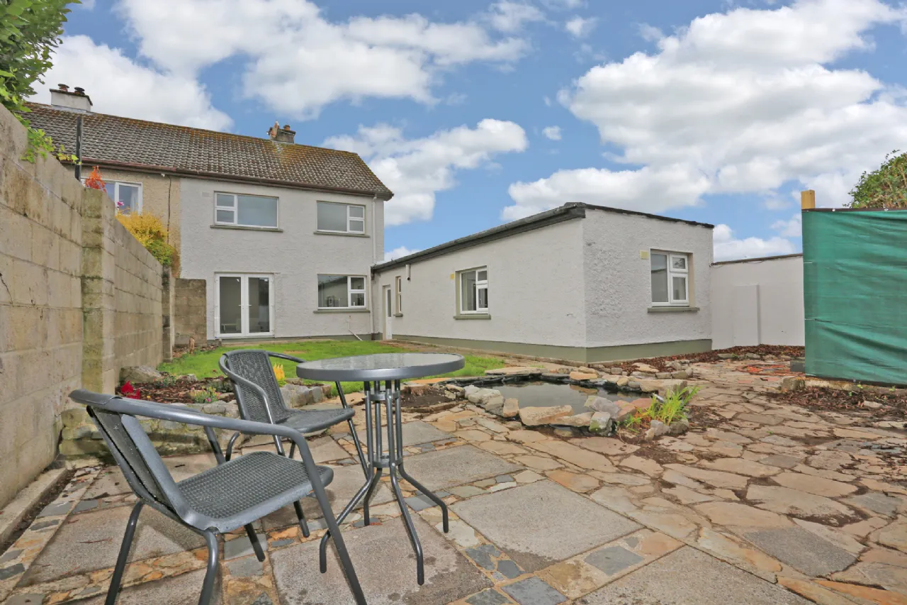 Photo of 23 Dooneen Road, Woodview Park, Limerick, V94 NX4N