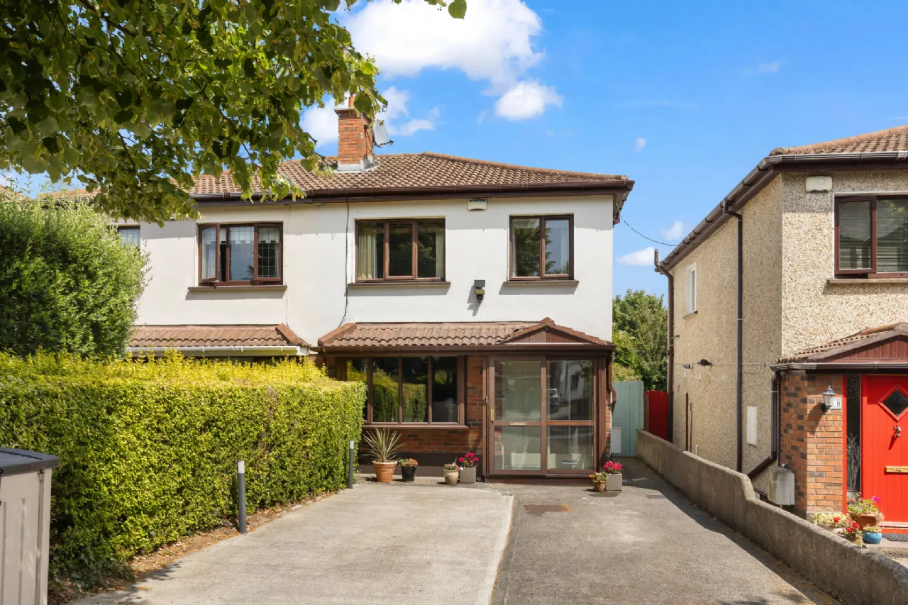 Photo of 62 Mount Eagle View, Leopardstown, Dublin 18, D18 N8K1
