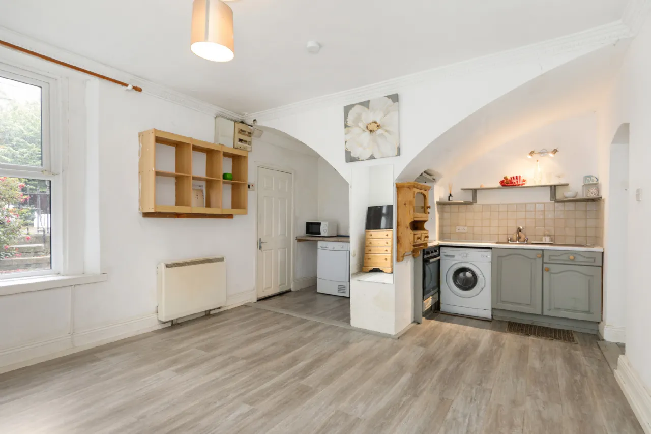 Photo of 25 Haddington Road, Ballsbridge, Dublin 4, D04 C9P2