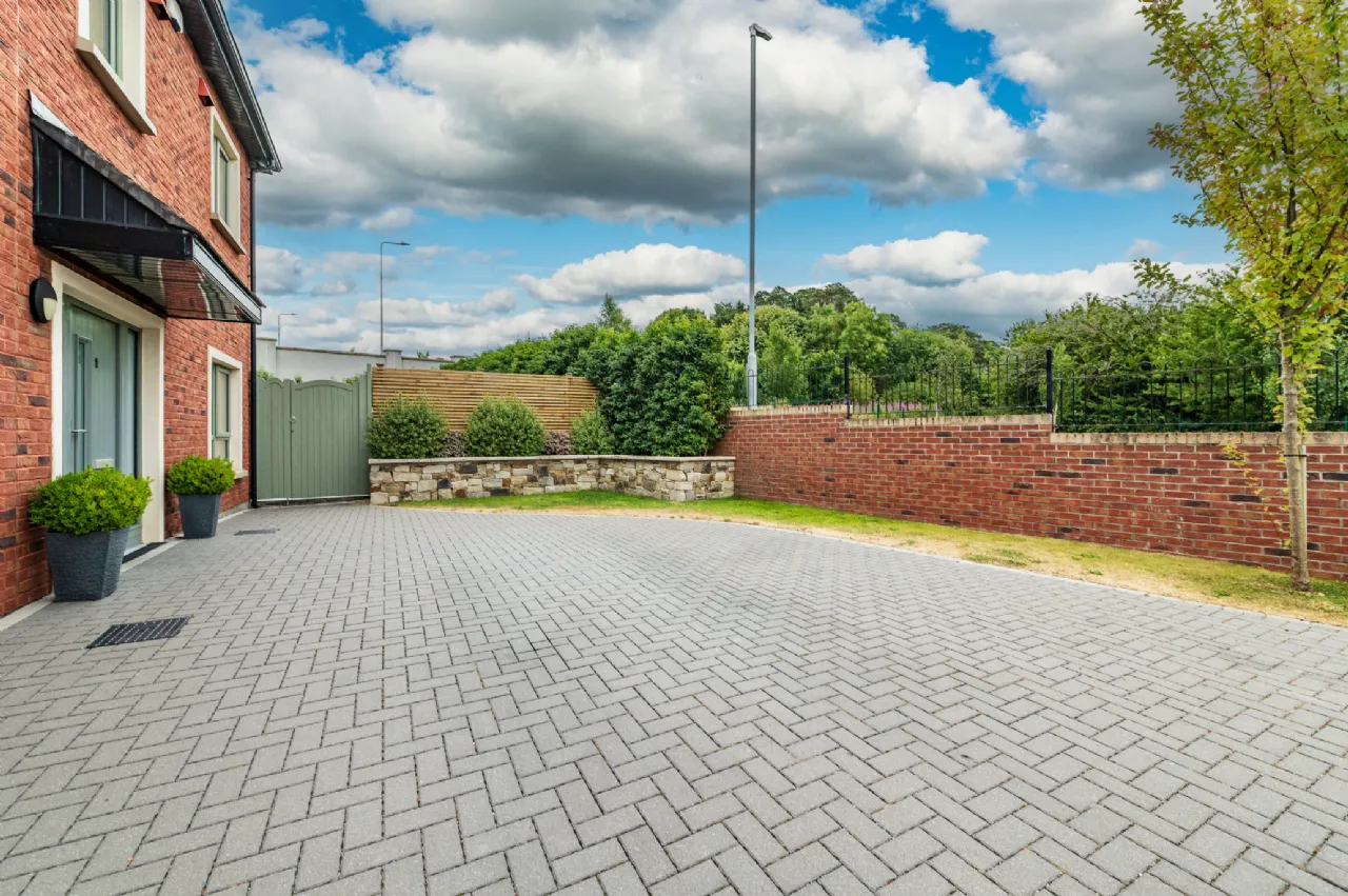 Photo of 1 Newtown Avenue, The Meadows, Kill, Co. Kildare, W91 CVH5