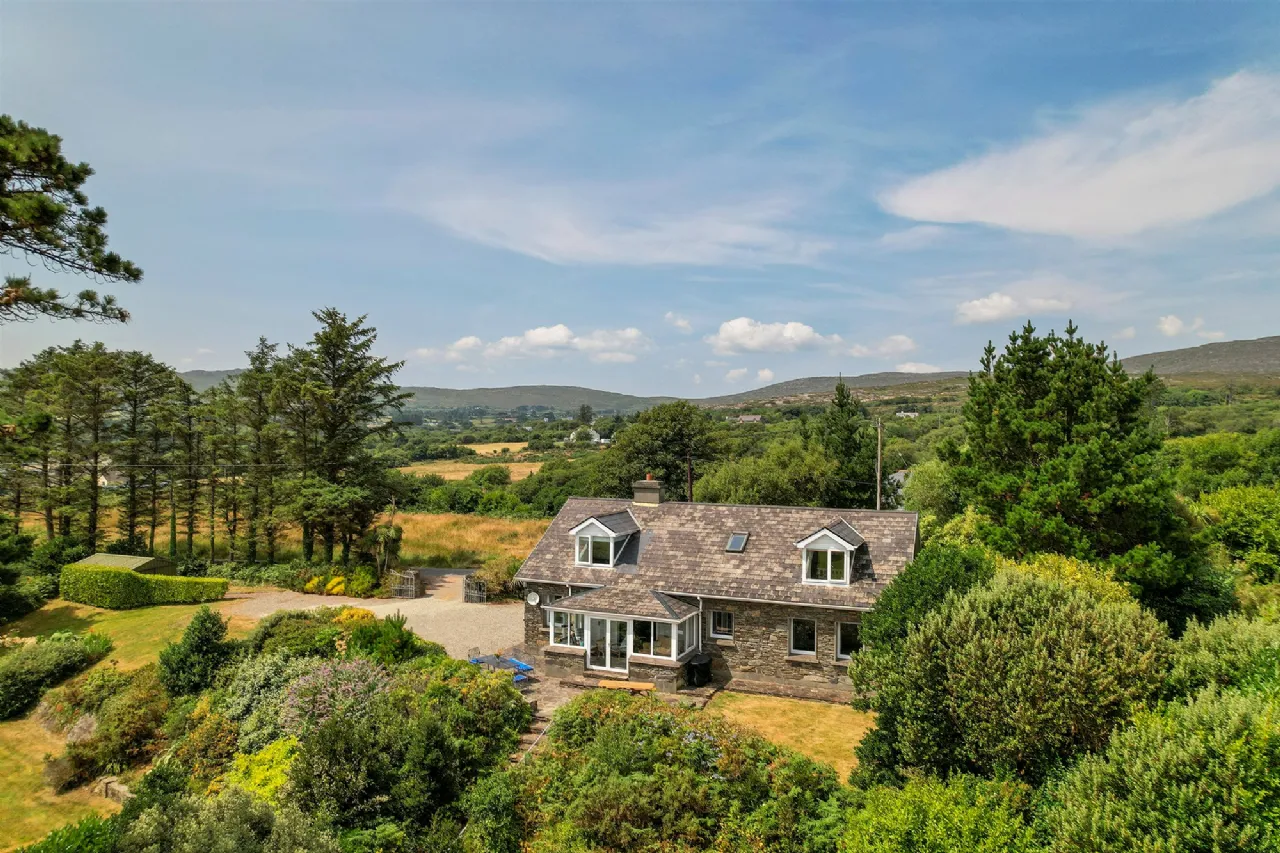 Photo of Whispering Pines, Reenacappul, Ahakista, Durrus, County Cork, P75NH21