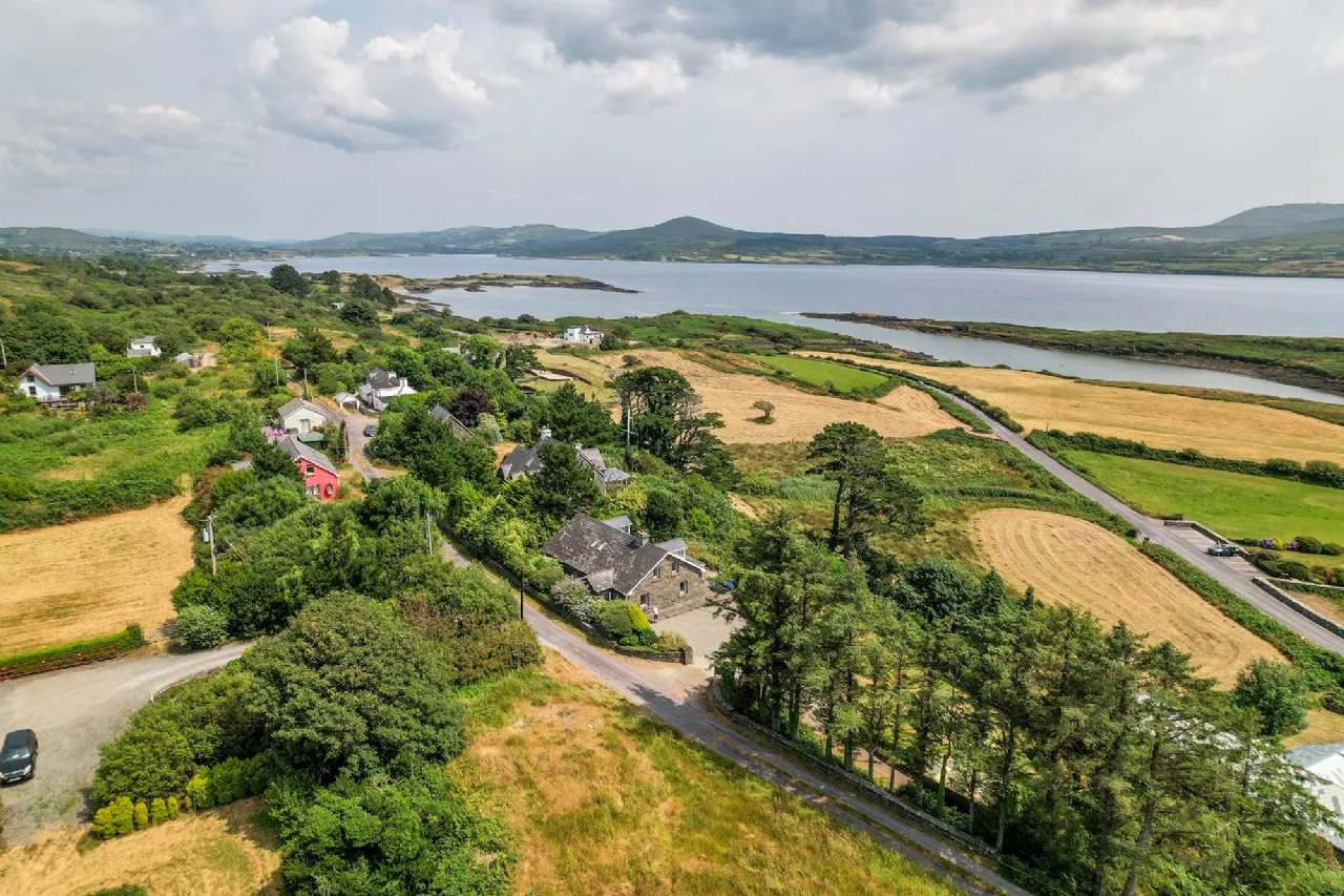Photo of Whispering Pines, Reenacappul, Ahakista, Durrus, County Cork, P75NH21