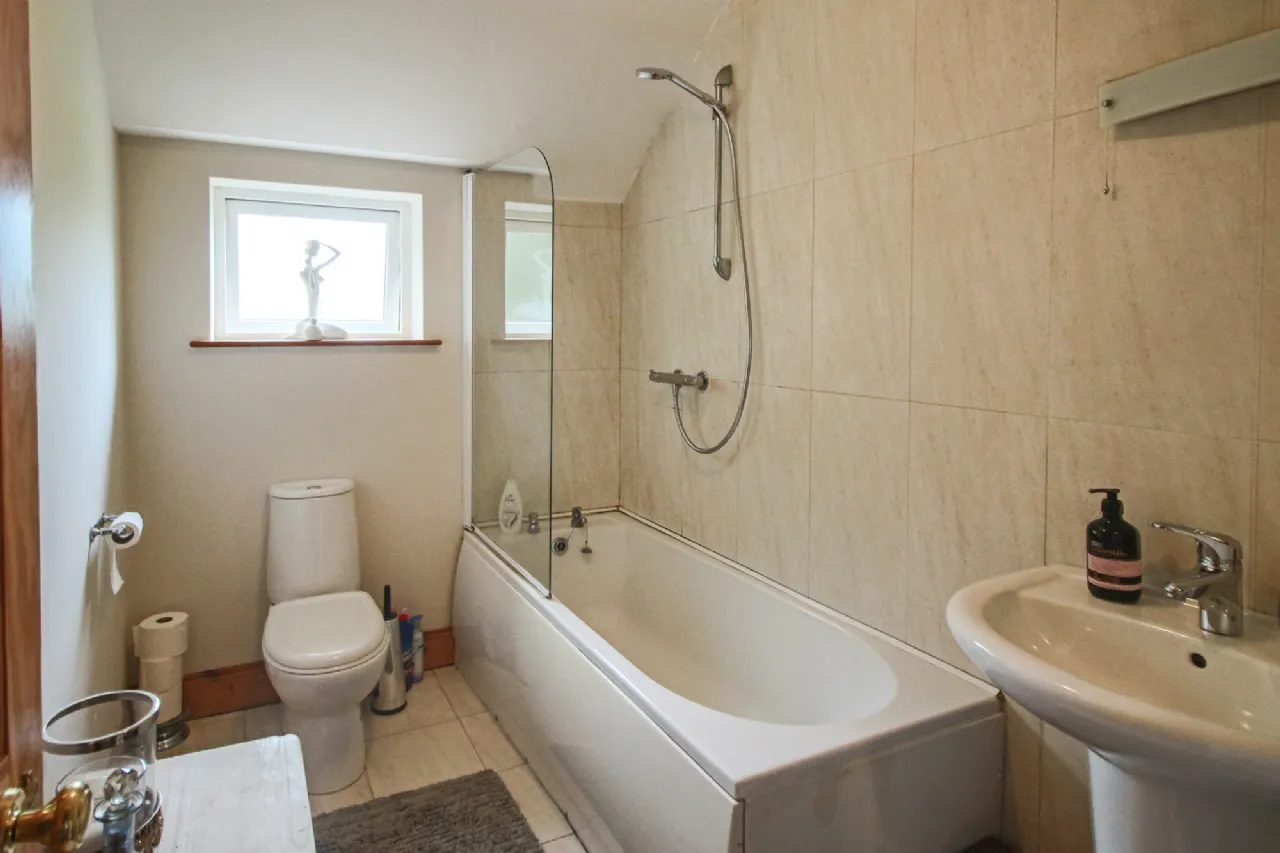 Photo of Thistle Doo, Annaduff Glebe, Annaduff, Carrick-On-Shannon, Co. Leitrim, N41 N500