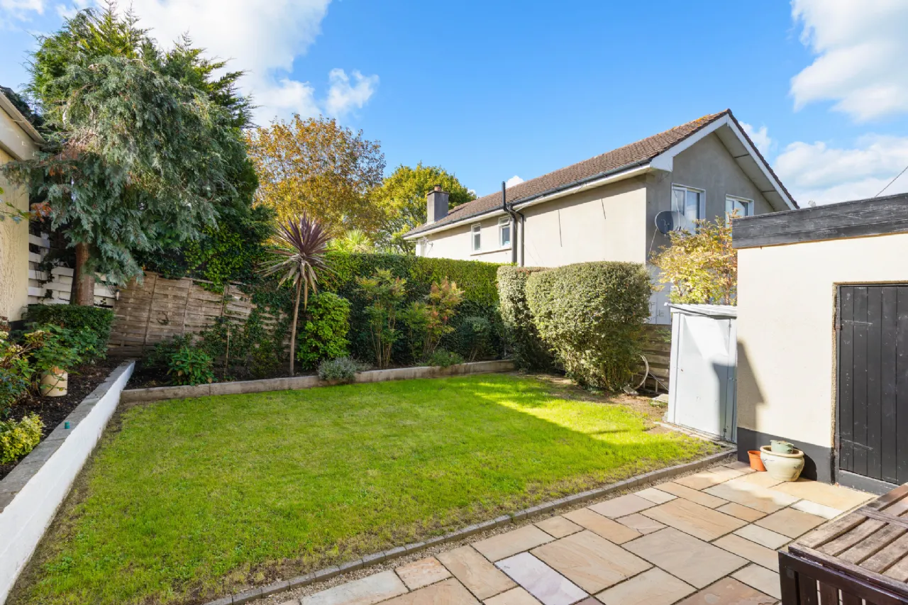 Photo of 19 Cornelscourt Hill Road, Foxrock, Dublin 18, D18 Y8W2