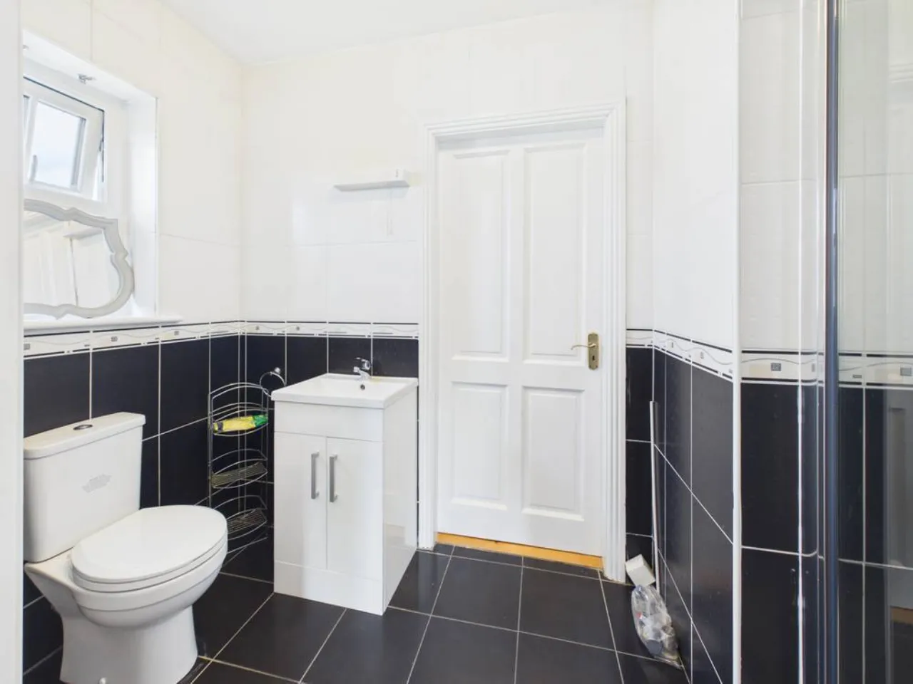Photo of 10 Rockmount Grove, Cahercalla Beg, Ennis, Co Clare, V95 R8D6