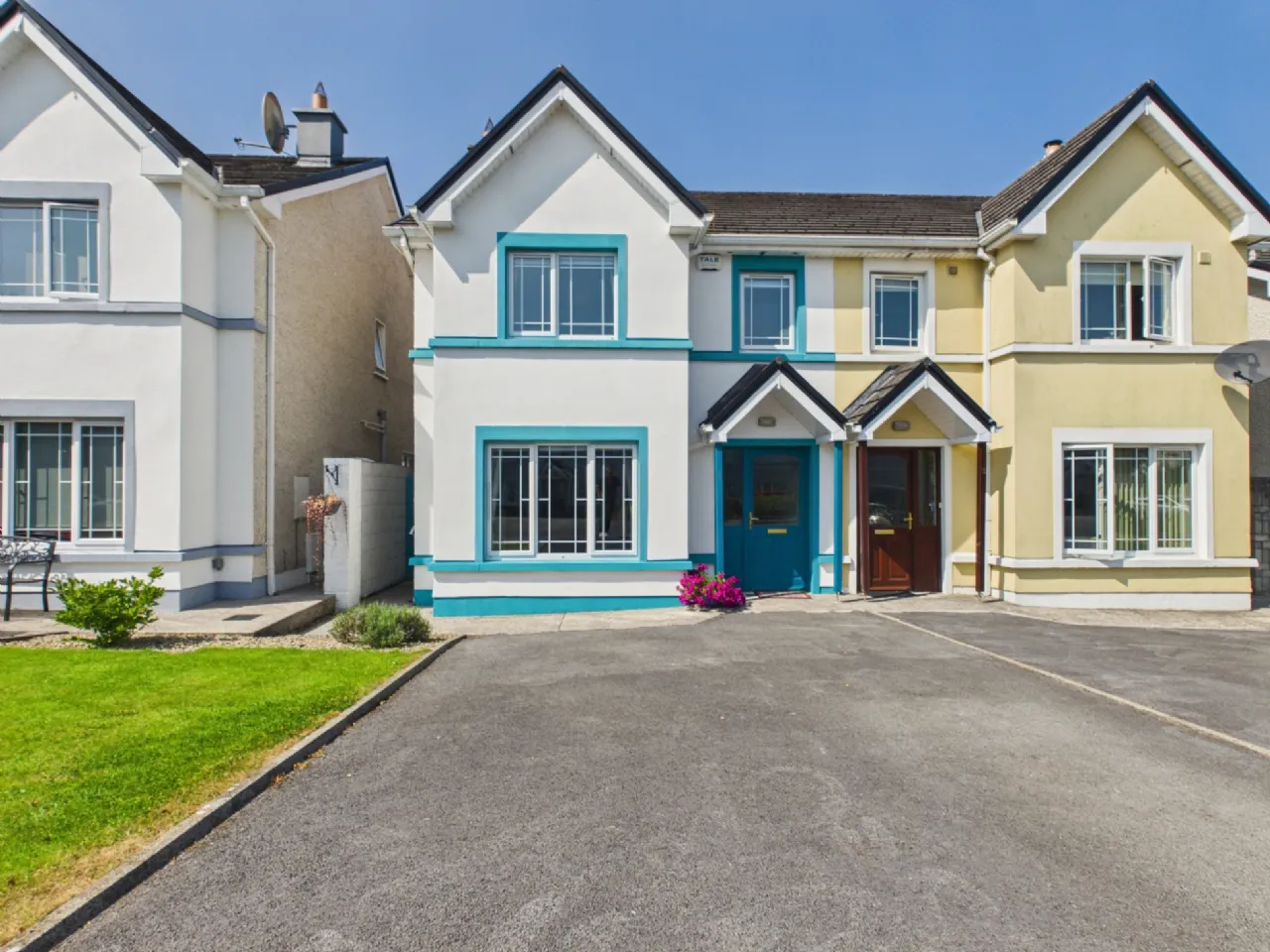 Photo of 4 Lios Ard, Tulla Road, Ennis, Co Clare, V95 FKH2
