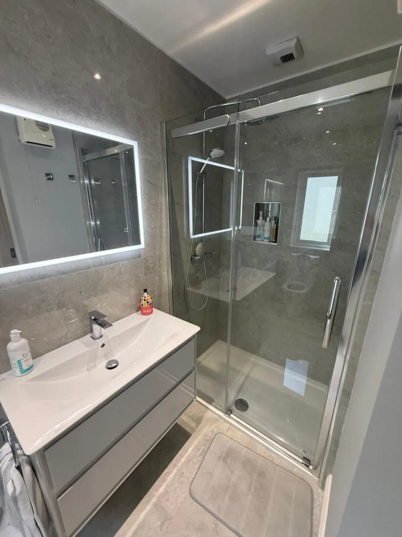 Photo of 10 Cul Na Greine, Crossbarry, Innishannon, Co. Cork