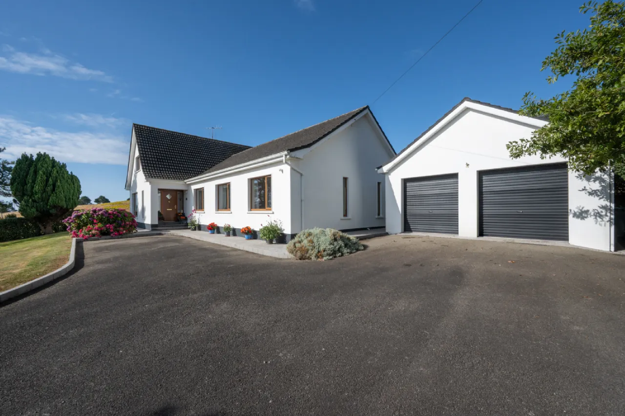 Photo of The Anchor, Ardkilly, Sandycove, Kinsale, Co Cork, P17HY11