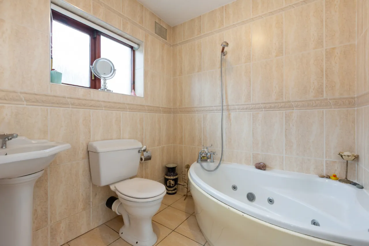 Photo of 24 Rathlyon Park, Ballycullen, Dublin 24, D24 RR8W