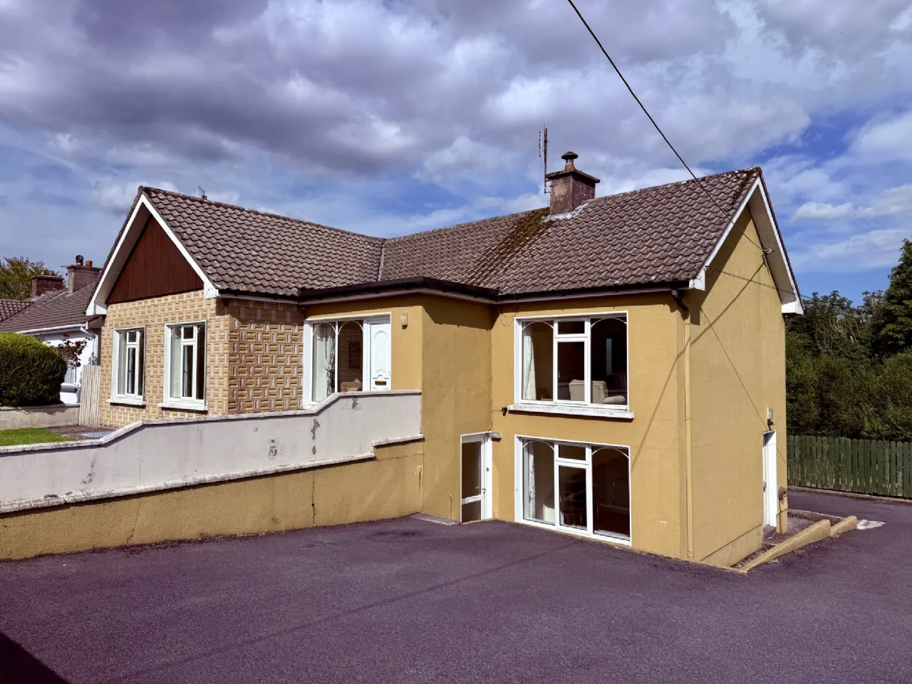 Photo of House, Apartment and Site, 86 Curragh, Castlebar, Co. Mayo, F23 D273