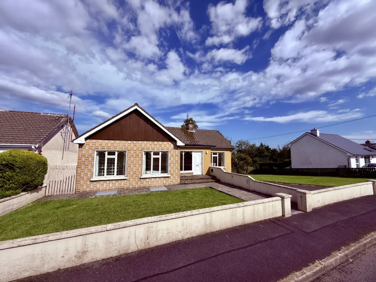 Photo of House, Apartment and Site, 86 Curragh, Castlebar, Co. Mayo, F23 D273