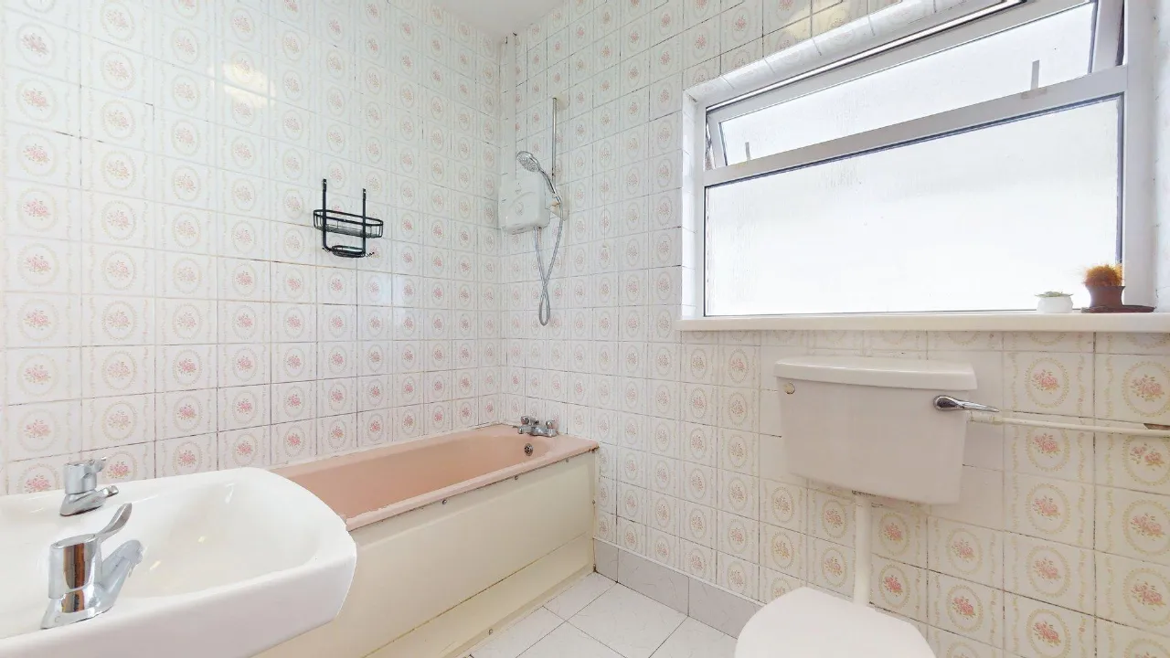 Photo of House, Apartment and Site, 86 Curragh, Castlebar, Co. Mayo, F23 D273