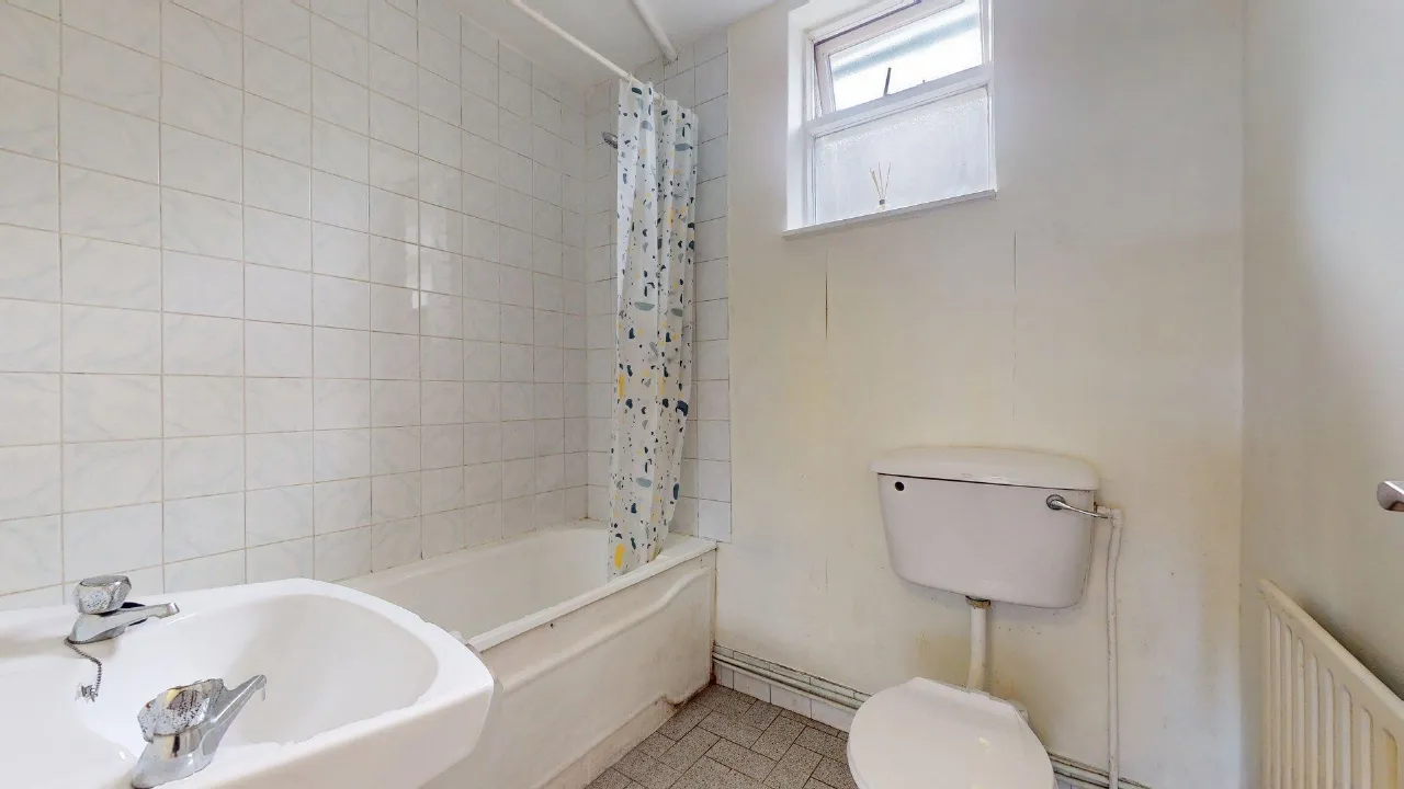 Photo of House, Apartment and Site, 86 Curragh, Castlebar, Co. Mayo, F23 D273