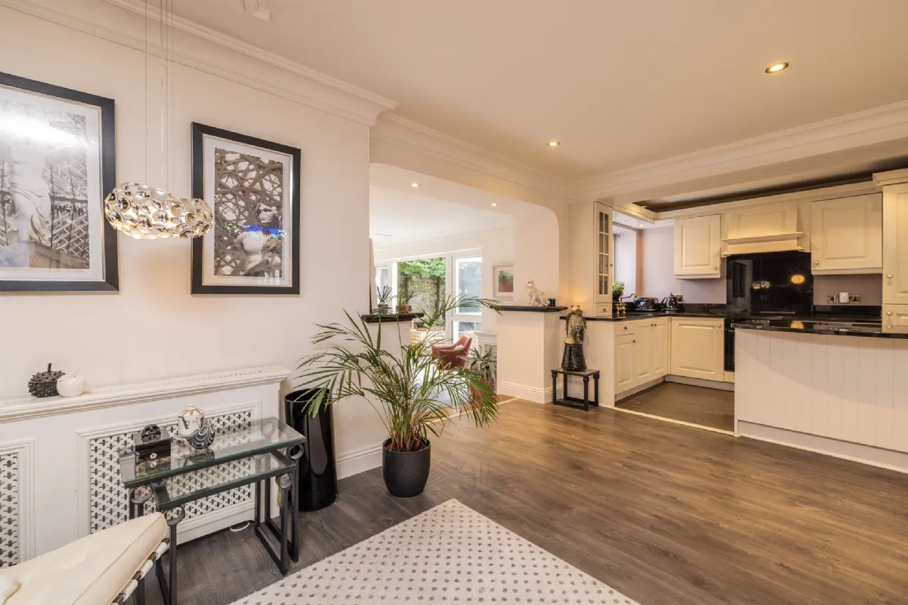 Photo of 73 Pembroke Lane, Ballsbridge, Dublin 4, D04 K061