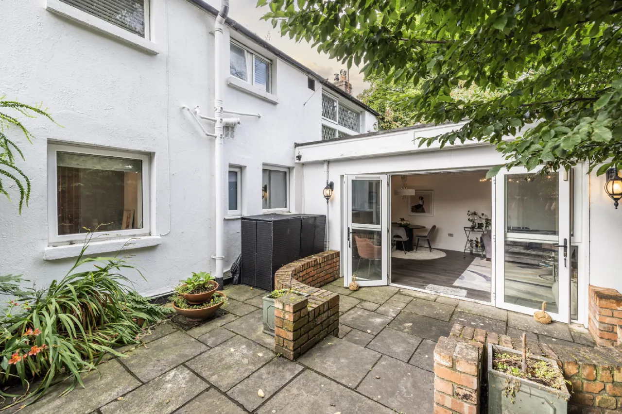 Photo of 73 Pembroke Lane, Ballsbridge, Dublin 4, D04 K061