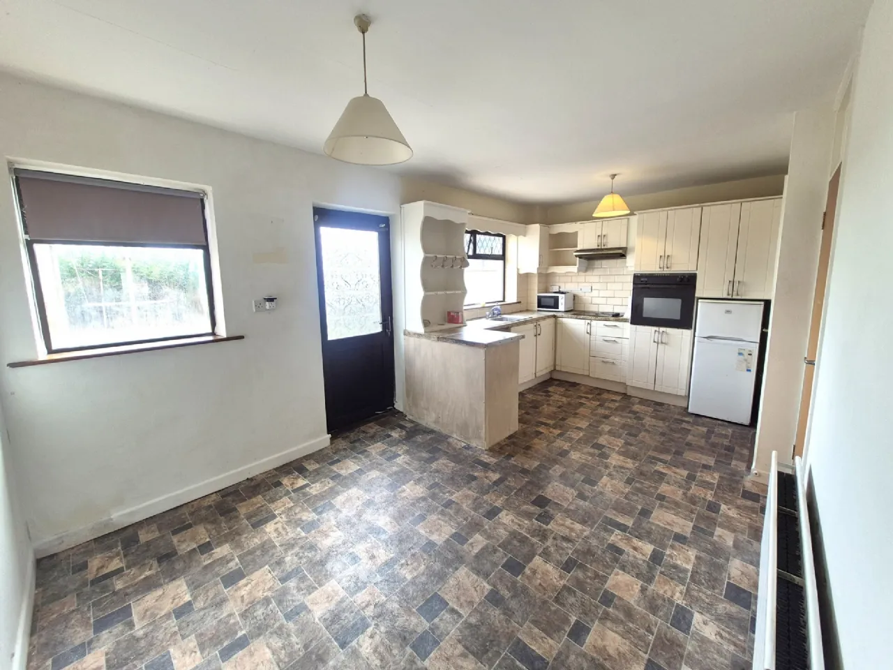 Photo of 17 Pearse Park, Golden, Co. Tipperary, E25KR44