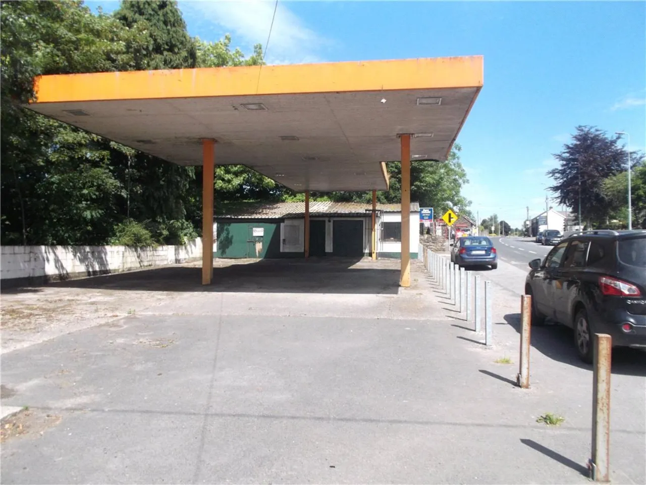 Photo of Garage & Forecourt, Main St, Mullinavat, Co. Kilkenny, KK25603F