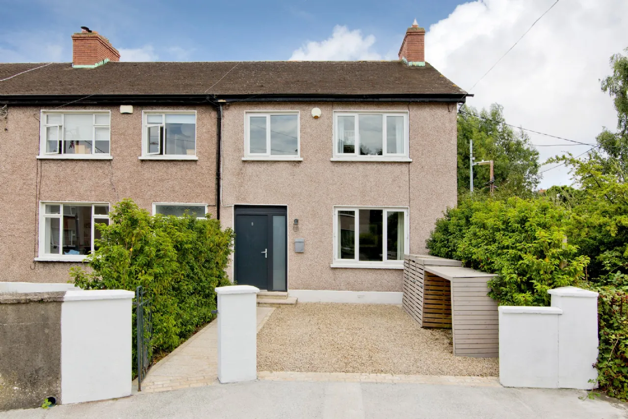 Photo of 8 Beach Avenue, Sandymount, Dublin 4, D04 KD26