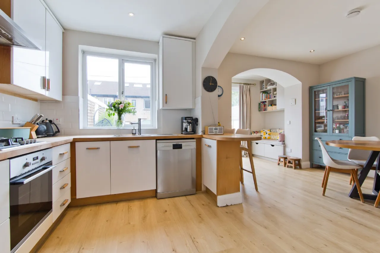 Photo of 8 Beach Avenue, Sandymount, Dublin 4, D04 KD26