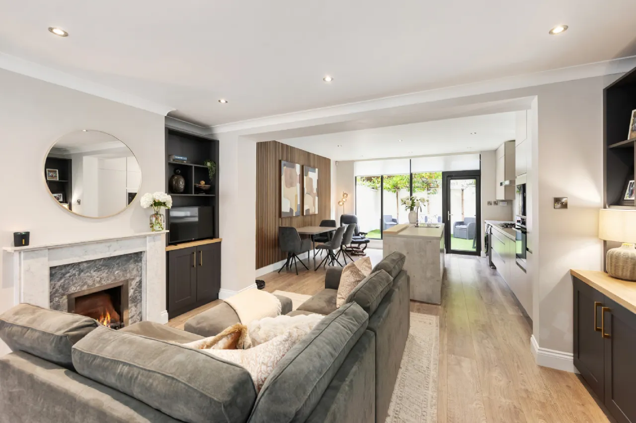 Photo of 12 Eglinton Square, Dublin 4, D04 A7K3