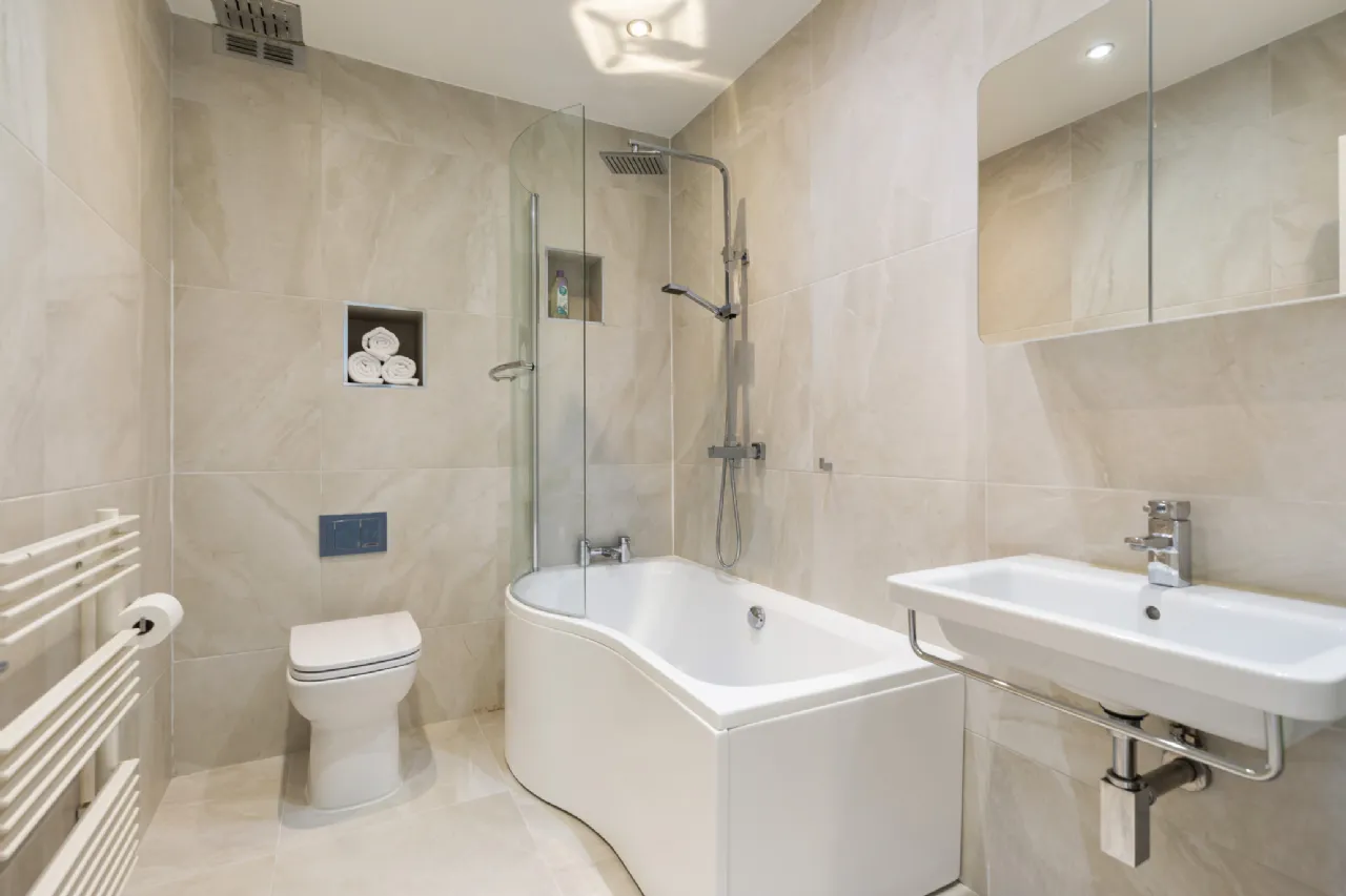 Photo of 12 Eglinton Square, Dublin 4, D04 A7K3
