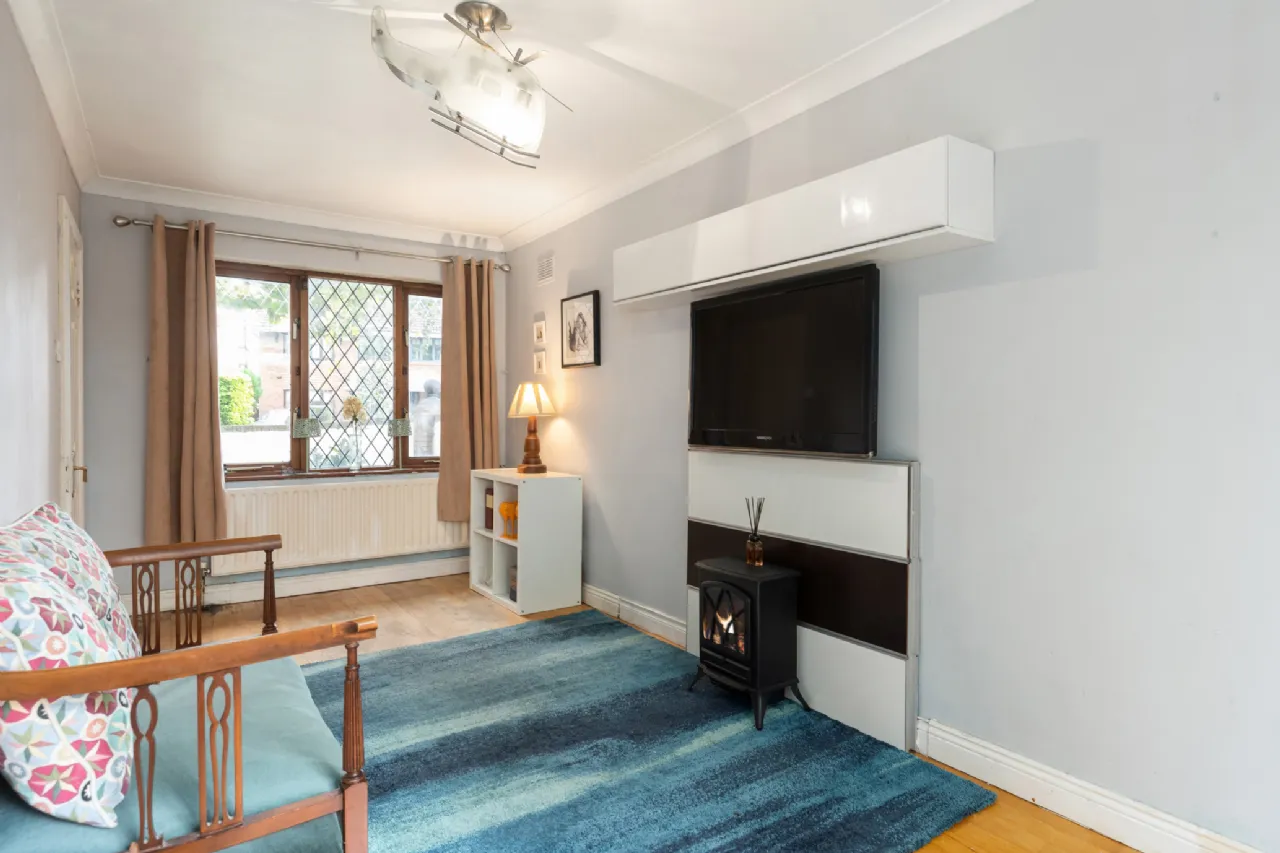 Photo of 1 Foxrock Wood, Dublin 18, D18 X4Y6