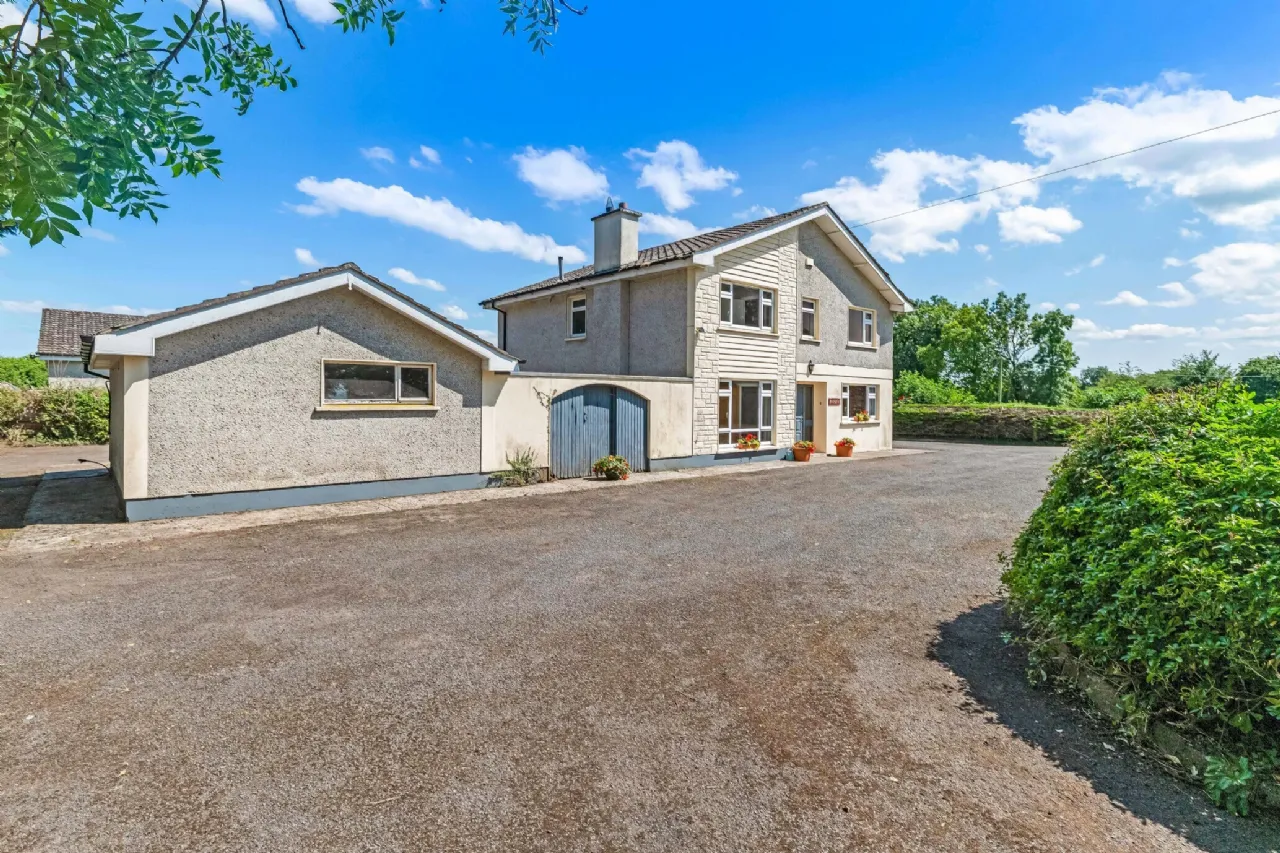 Photo of House On 4.6 Acres & Outbuilding, Carnisle, Kildalkey, Co Meath, C15R902
