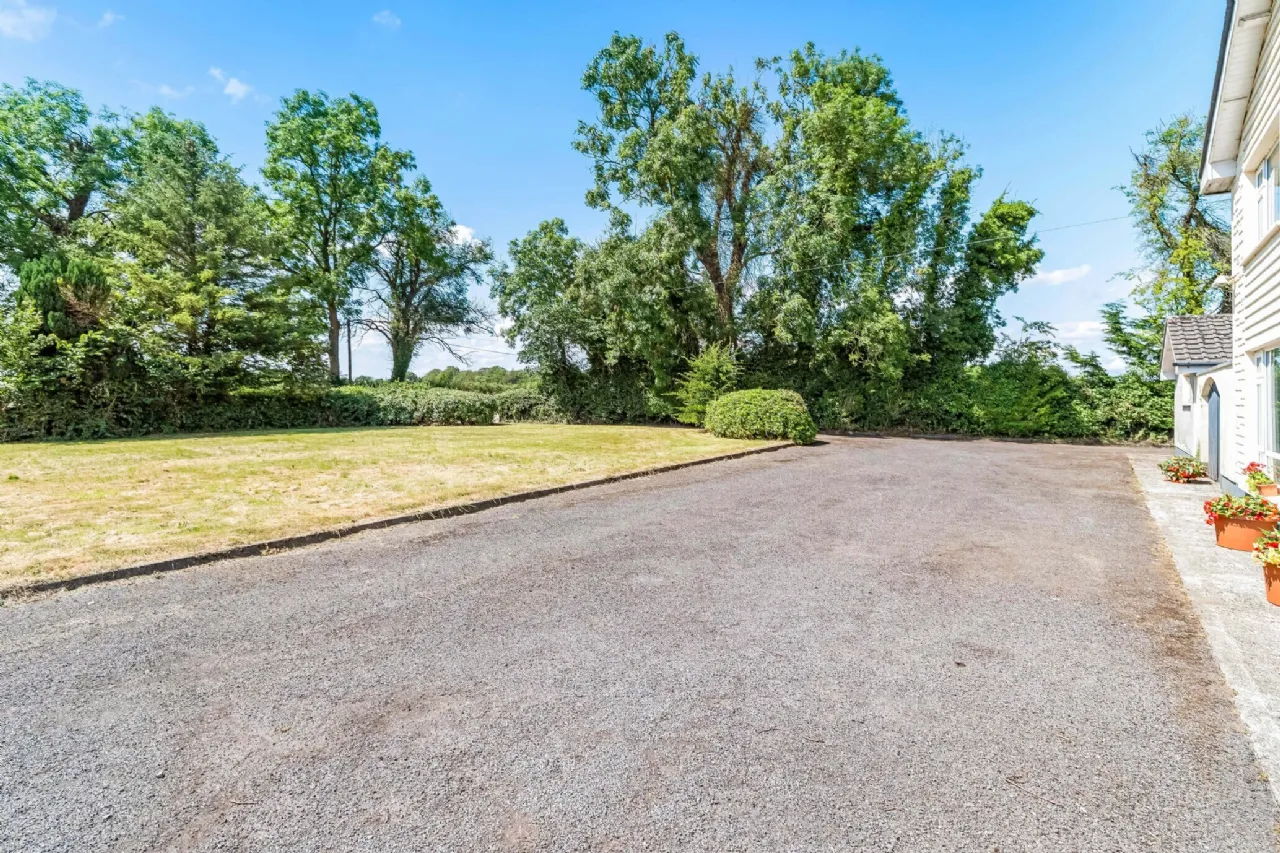 Photo of House On 4.6 Acres & Outbuilding, Carnisle, Kildalkey, Co Meath, C15R902