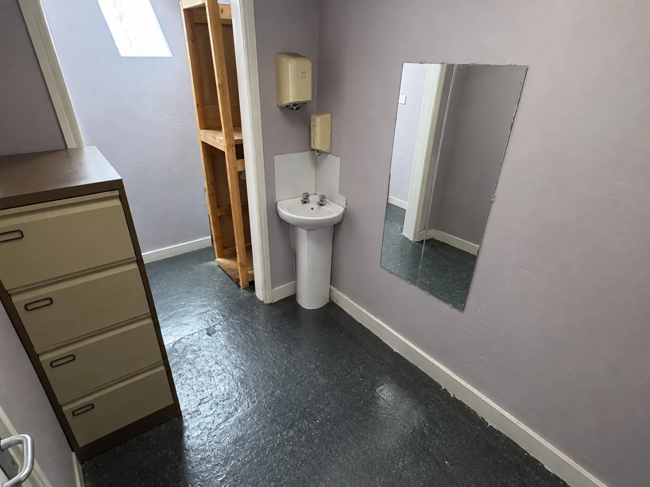 Photo of Commercial Premesis, Glasslyn Road, Cloughmacsimon, Bandon, Co. Cork, P72AX05