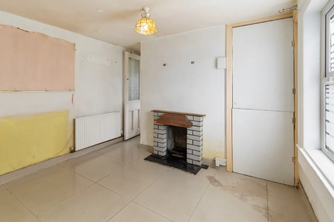 Photo of 8 Glenard Avenue, North Circular Road, Dublin 7, D07 HC1X
