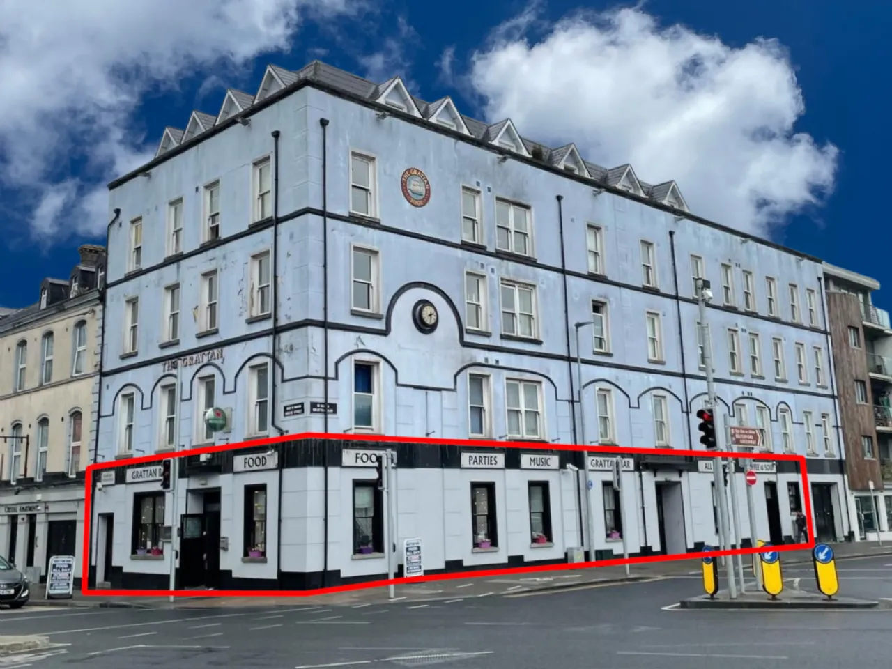 Photo of The Grattan Bar, 1-2 Bridge Street, Waterford, X91 YD52