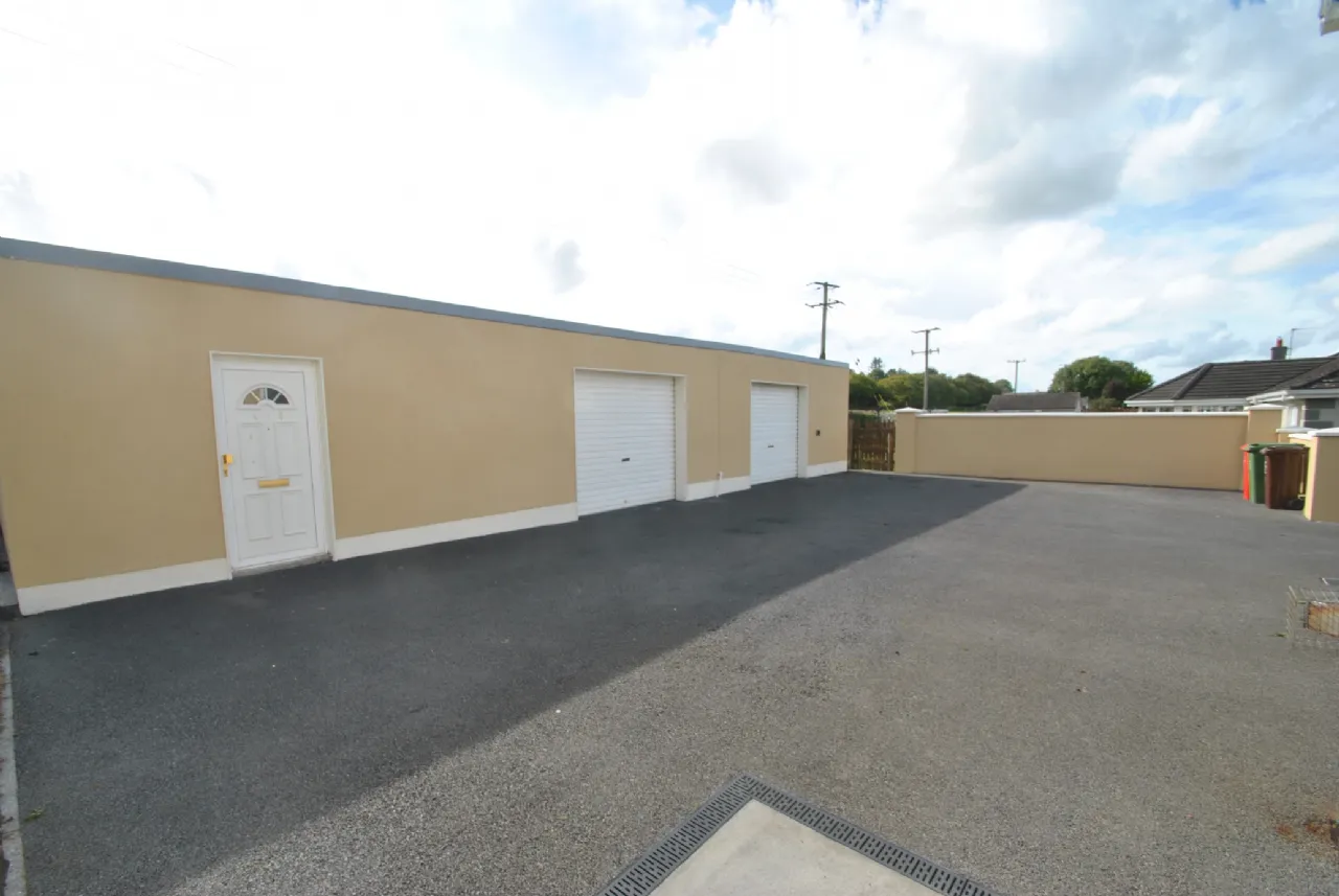 Photo of Carrig Road, Parkmore, Roscrea, Co. Tipperary., E53 CY99