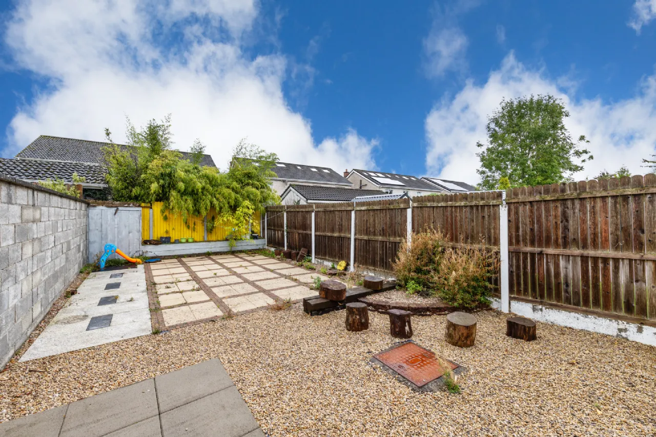 Photo of 1 Ravenswood View, Clonsilla, Dublin 15, D15NX70