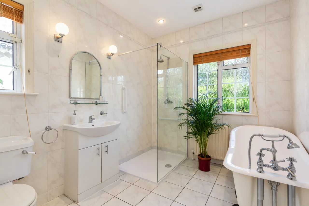Photo of 4 Anglesea Road, Ballsbridge, Dublin 4, D04 N2A4