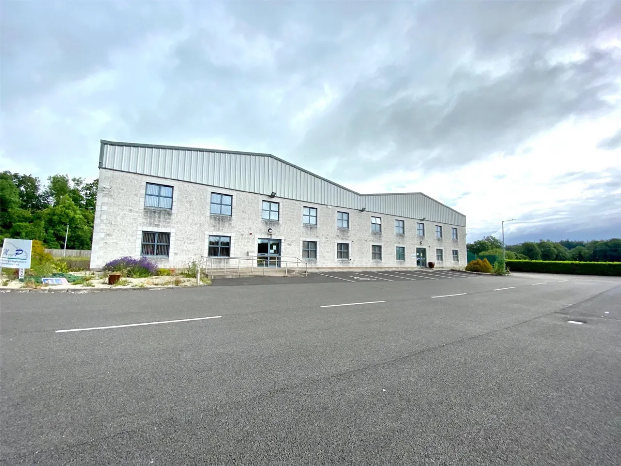 Photo of Newgrove, Warehousing Units, 7&8 Newgrove Indutrial Estate, Scotstown Road, Monaghan, H18T850