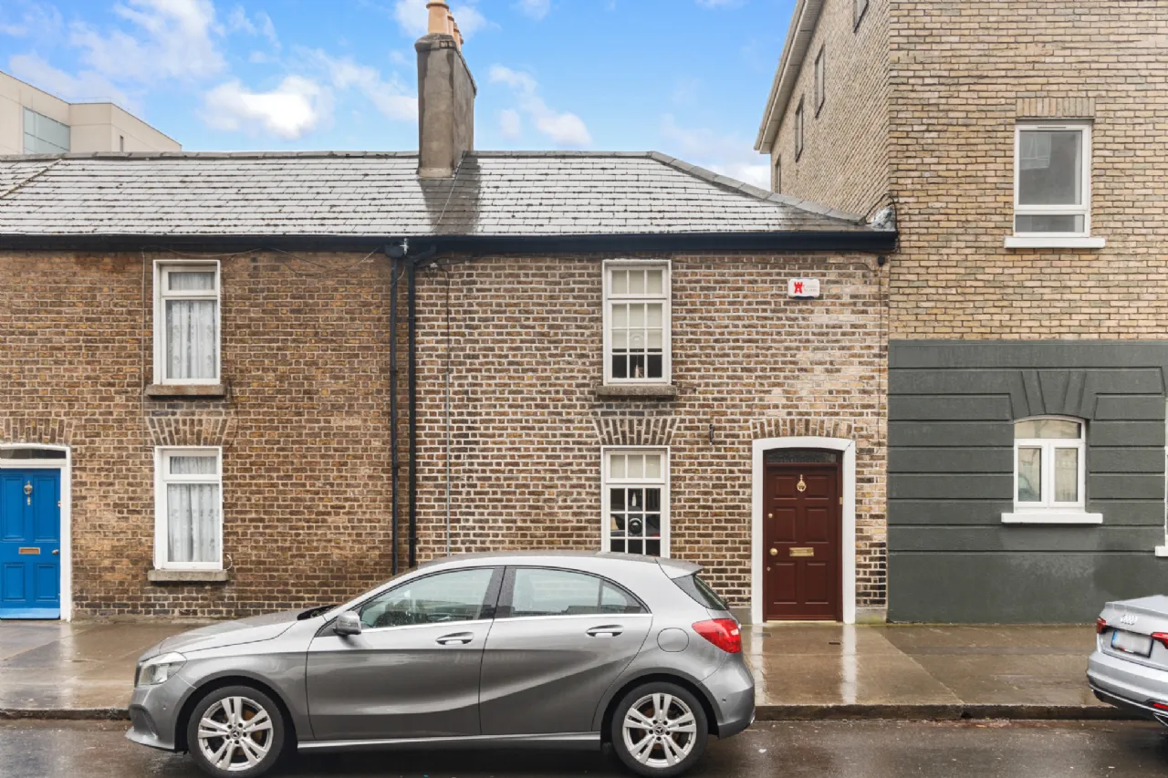 Photo of 1 Barrow Street, Off Grand Canal Street, Dublin 4, D04 R8X0