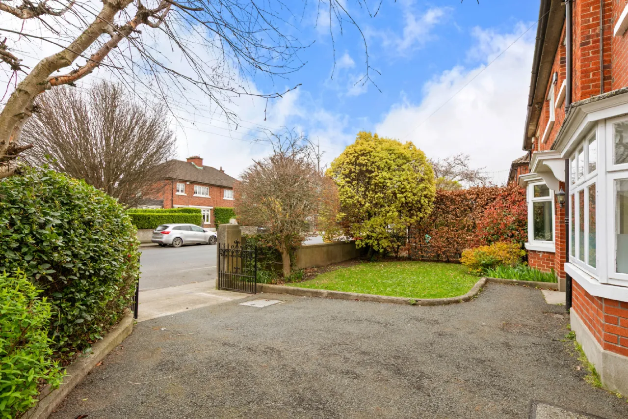 Photo of 57 Whitethorn Road, Clonskeagh, Dublin 14, D14 HW92