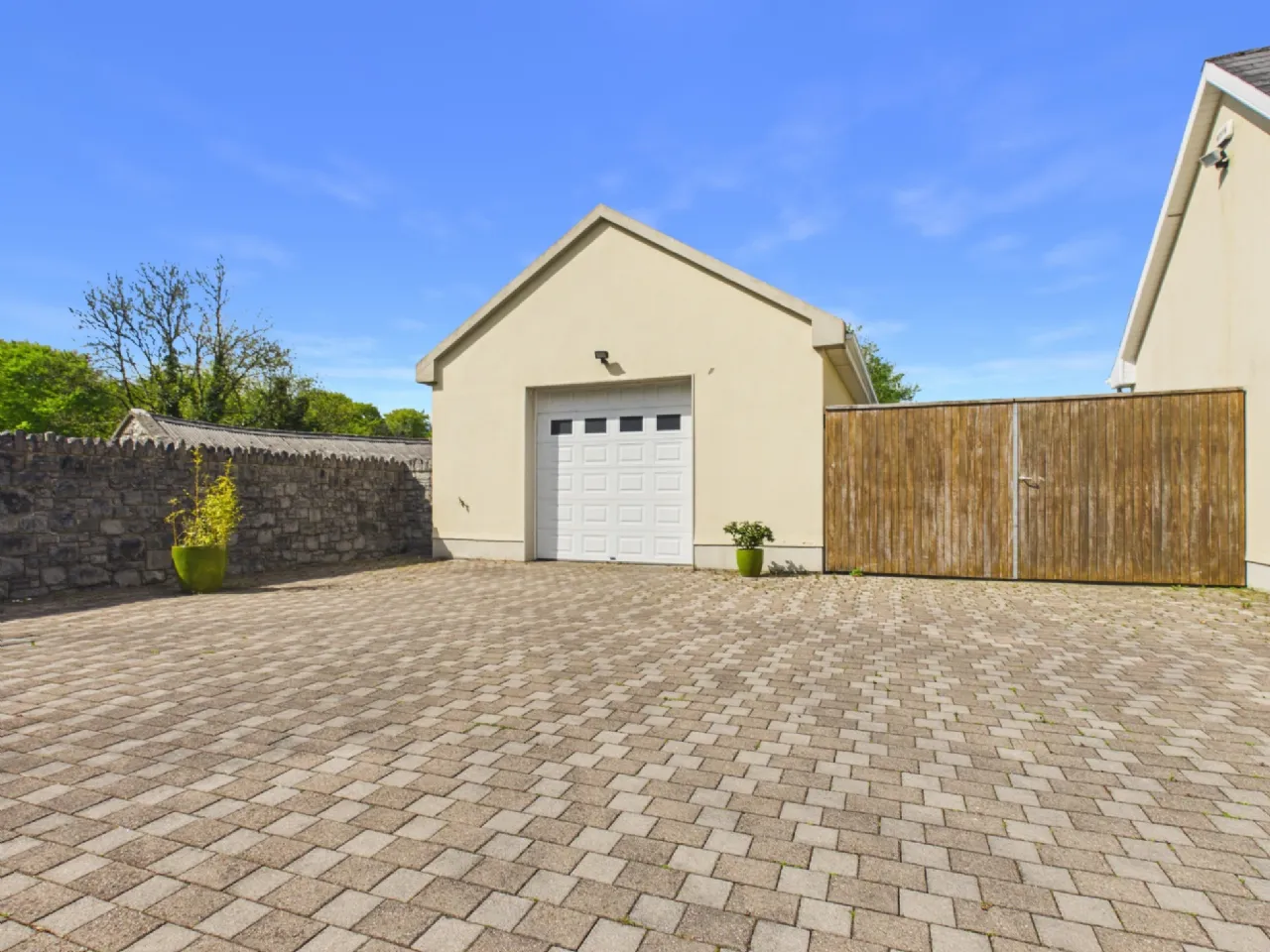 Photo of Pride House, Addroon, Ruan, Ennis, Co Clare, V95 E3VW