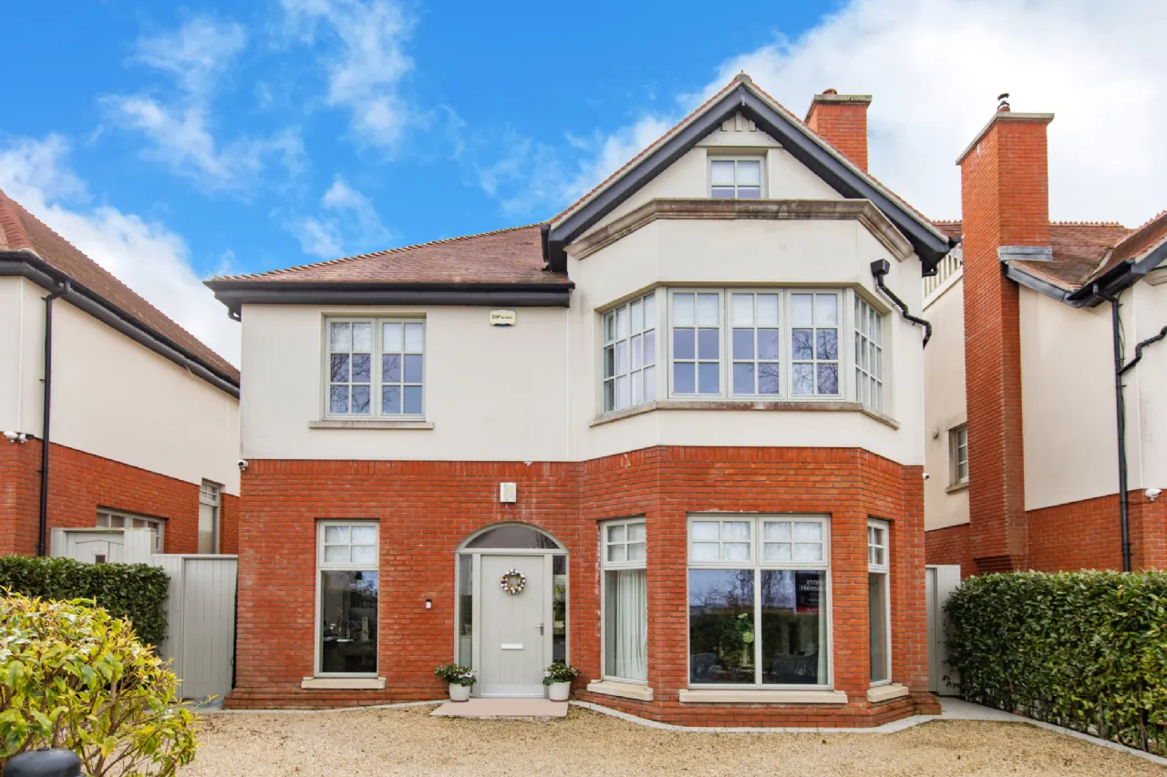 Photo of 6 Claremount, Claremont Road, Foxrock, Dublin 18, D18 X9K4
