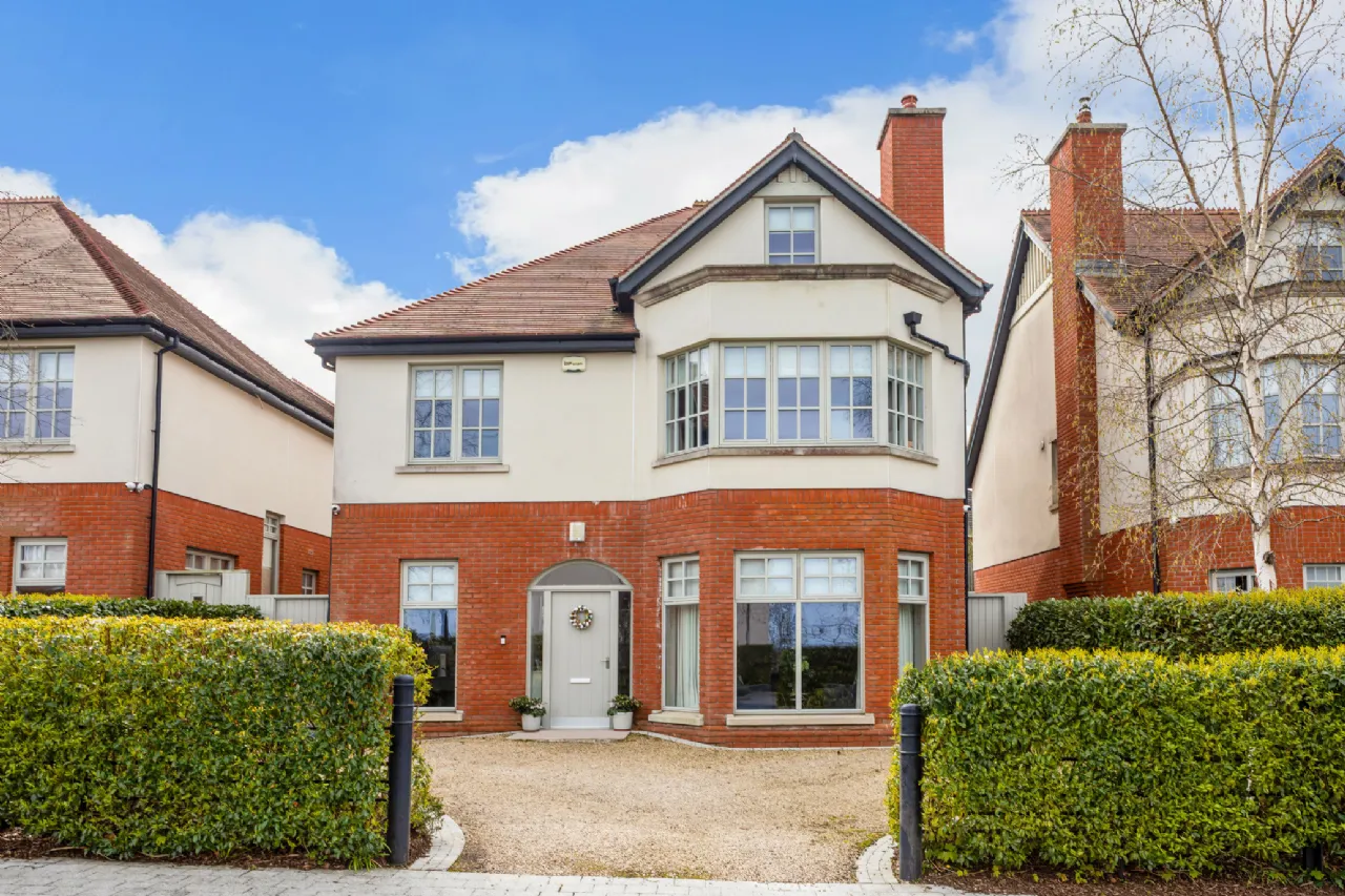 Photo of 6 Claremount, Claremont Road, Foxrock, Dublin 18, D18 X9K4