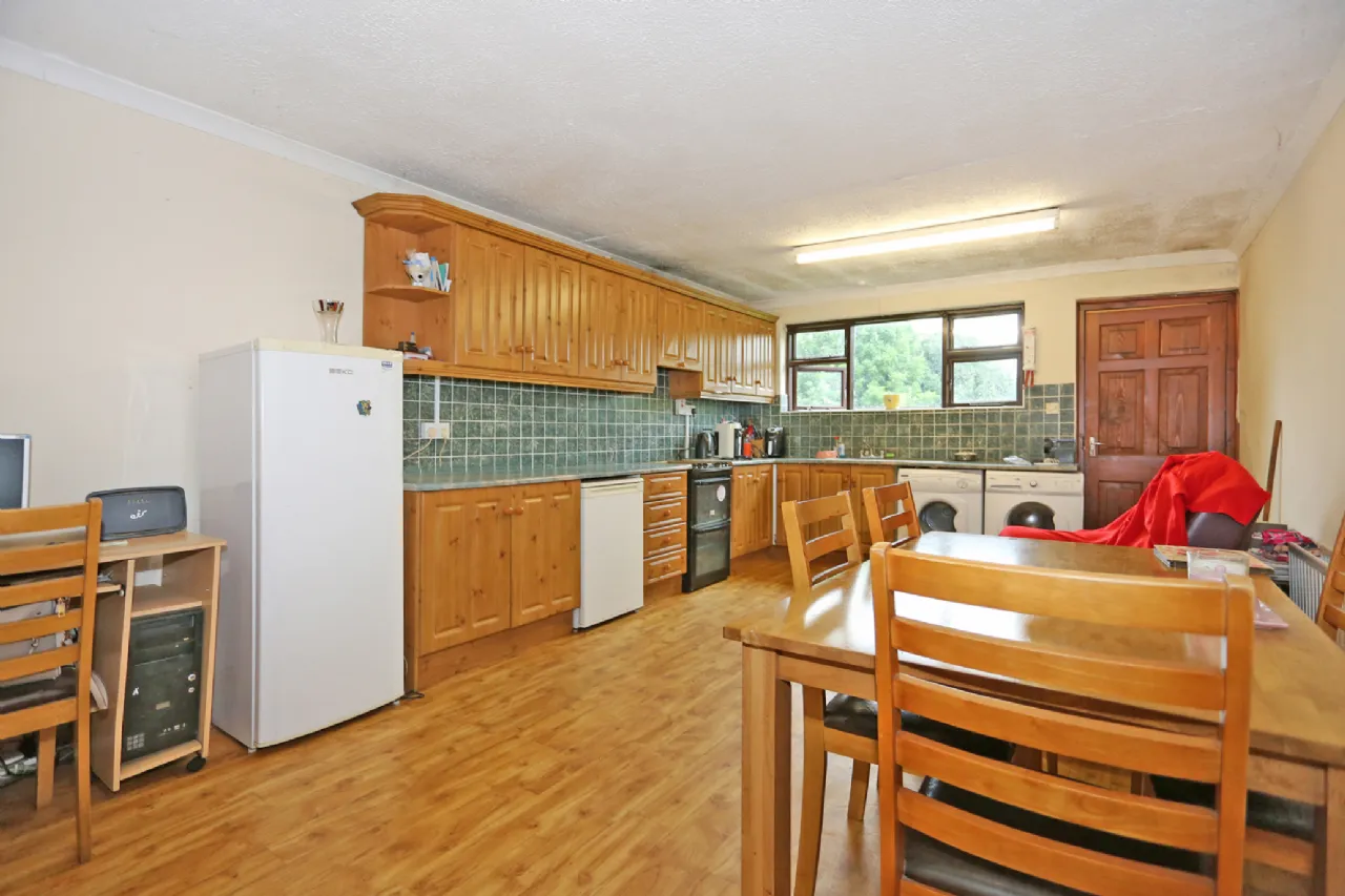 Photo of Church Street, Sixmilebridge, Co Clare, V95 YT50