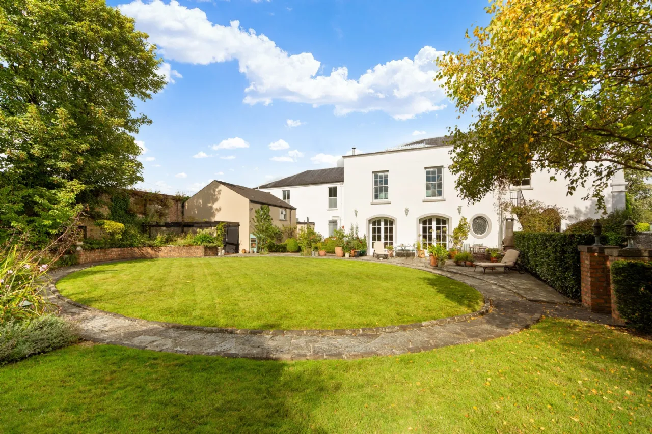Photo of Sunville House, North Circular Road, Limerick, V94 X59H