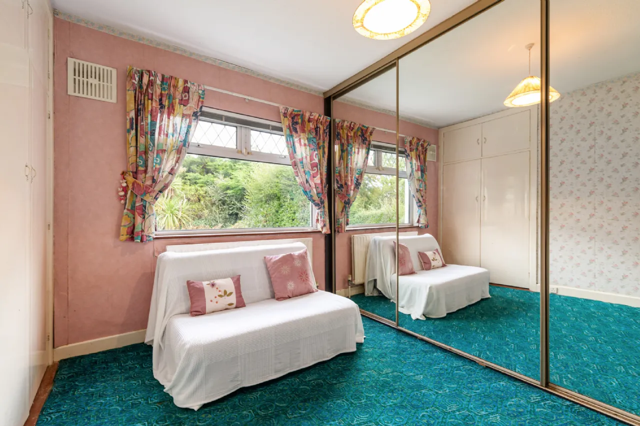 Photo of 6 Joyce Avenue, Foxrock, Dublin 18, D18 K3V7