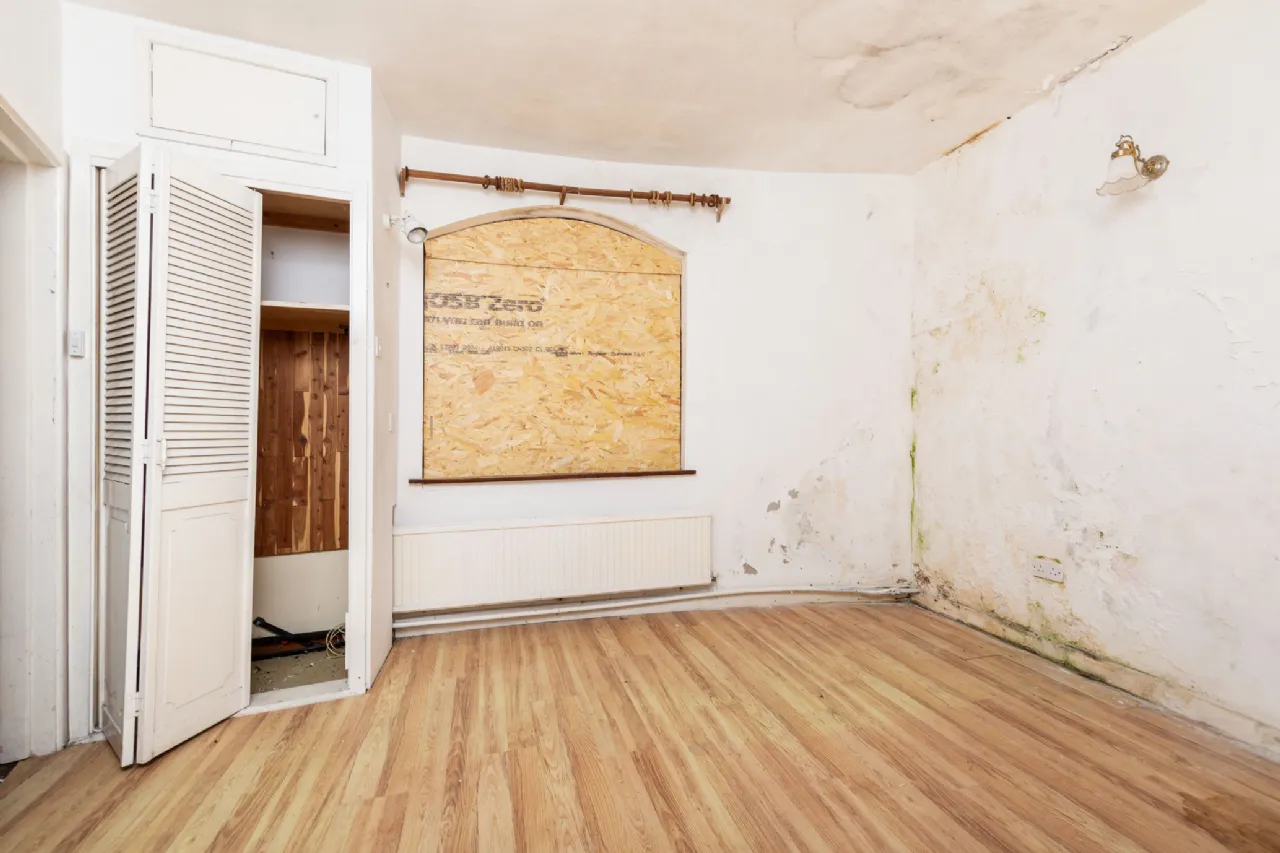 Photo of The Round Tower, Duncannon, Co. Wexford, Y34N765