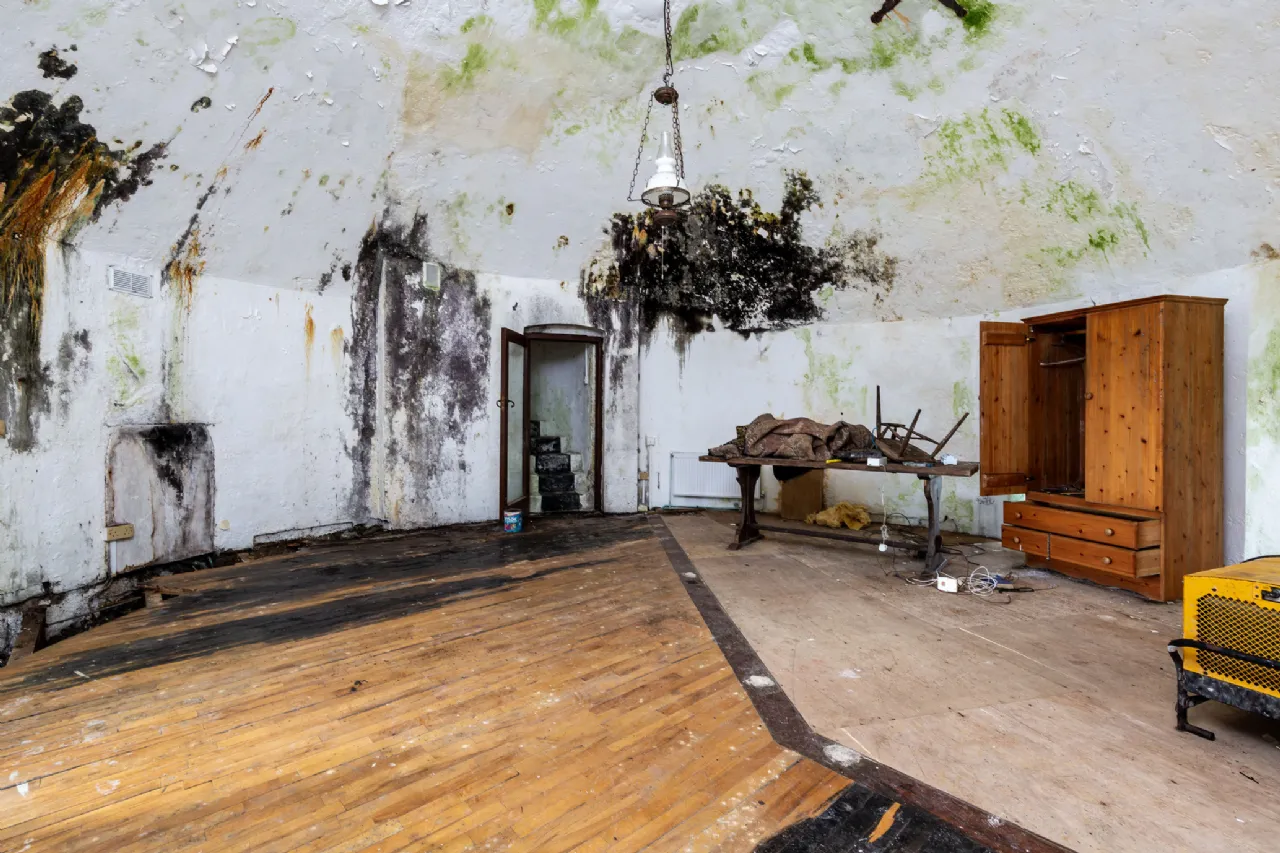 Photo of The Round Tower, Duncannon, Co. Wexford, Y34N765