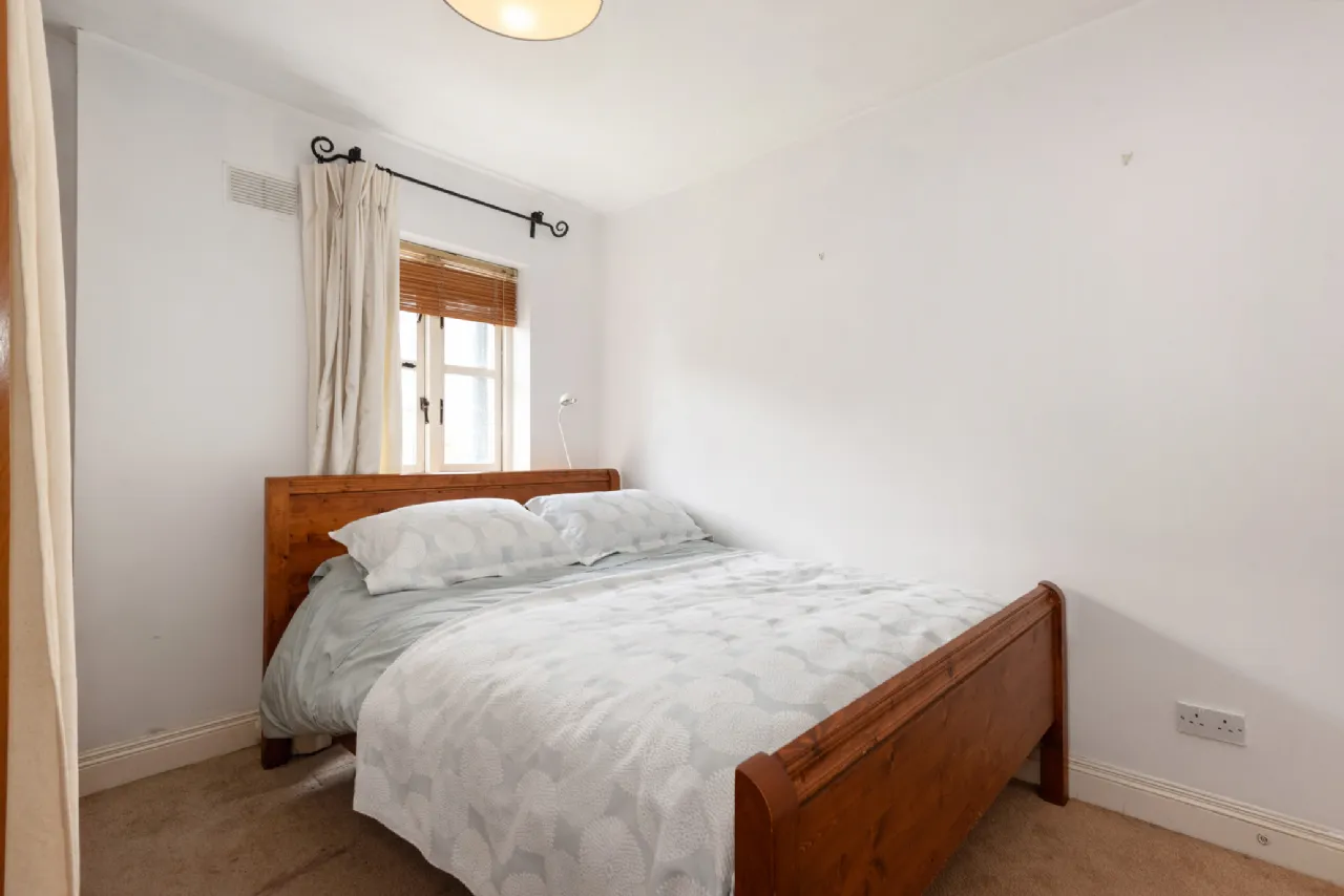 Photo of 32 Haddington Square, Haddington Road, Ballsbridge, Dublin 4, D04 C2V3