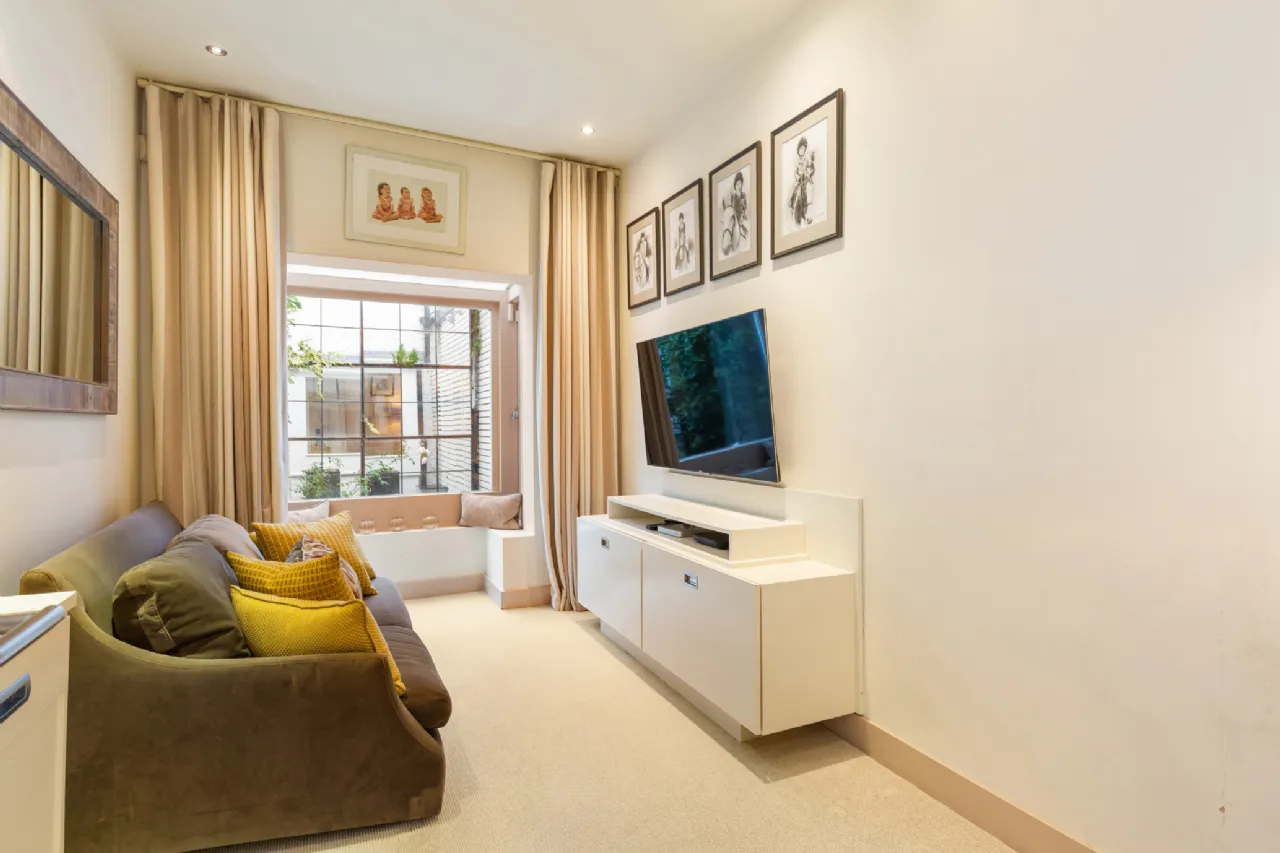 Photo of 142 Merrion Road, Ballsbridge, Dublin 4, D04 H6W4