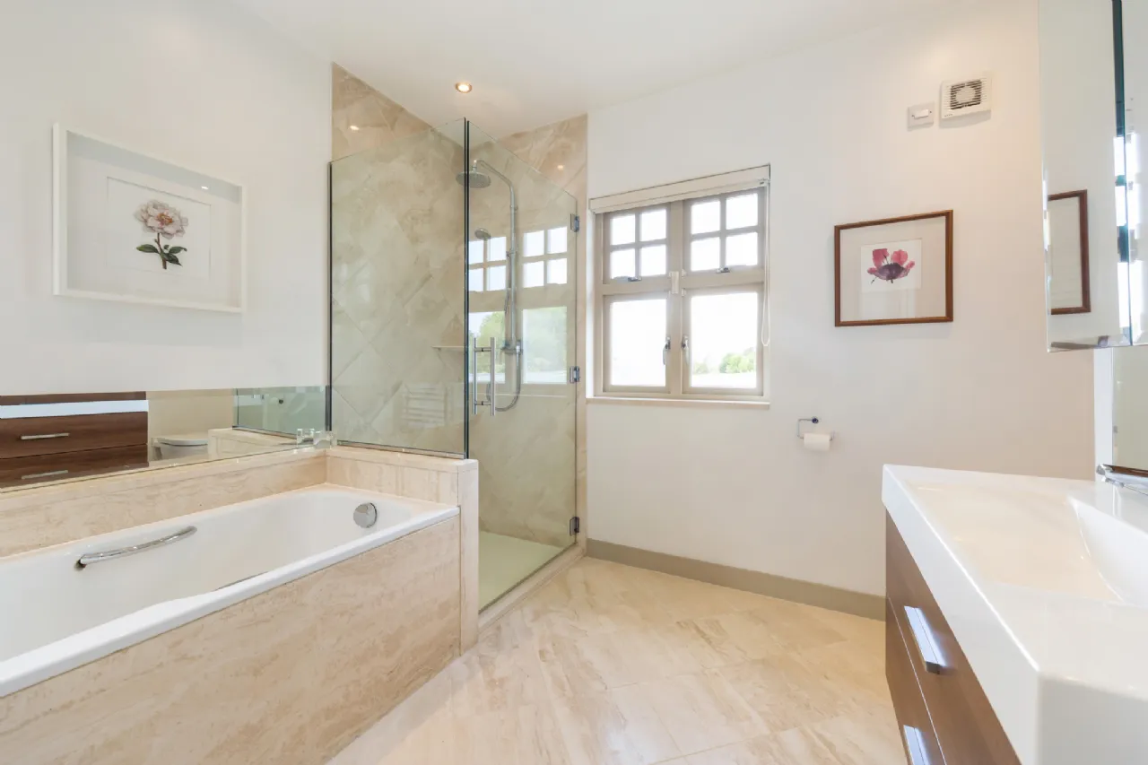 Photo of 142 Merrion Road, Ballsbridge, Dublin 4, D04 H6W4