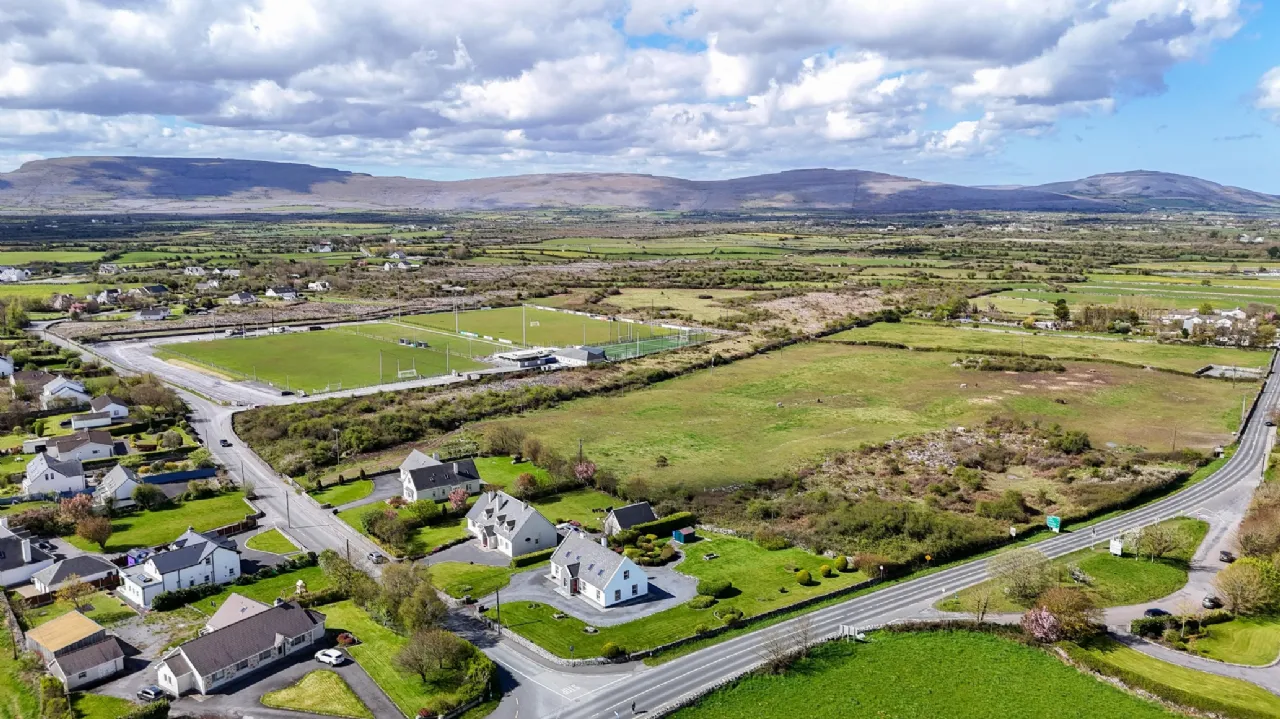 Photo of Moy Road, Kinvara, Co. Galway, H91 H3V5